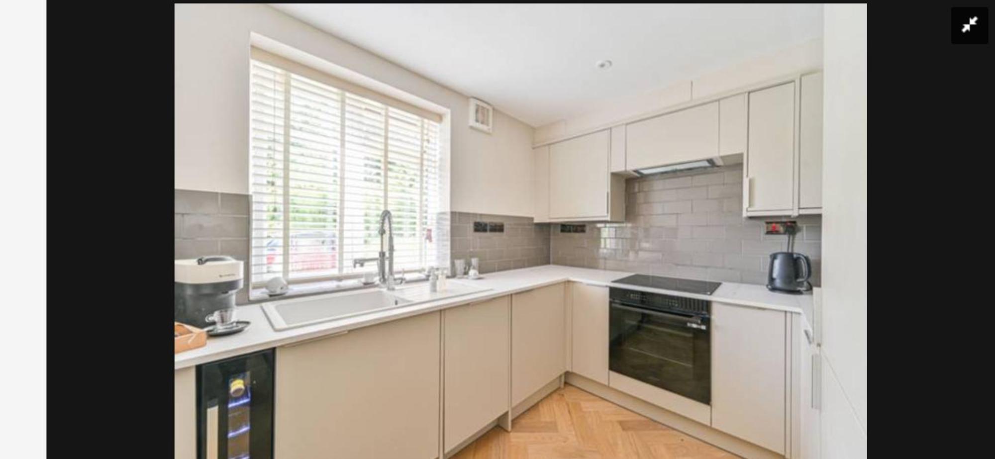 Boutique Luxury Same As A 5 Star Gated 3 Bed 10mins Victoria Bridge Parking *