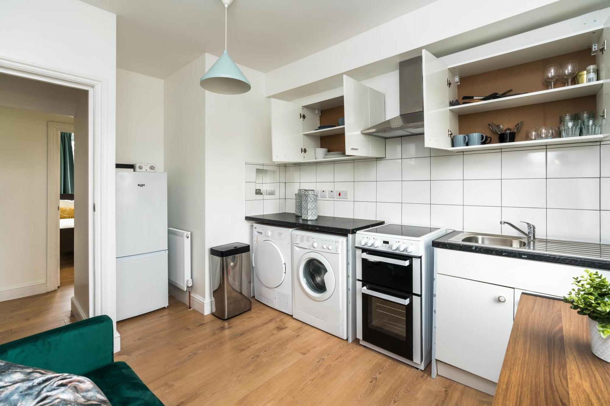 Queensmaryhospital-queensmaryuniversity-convenient-cosy Apartment London