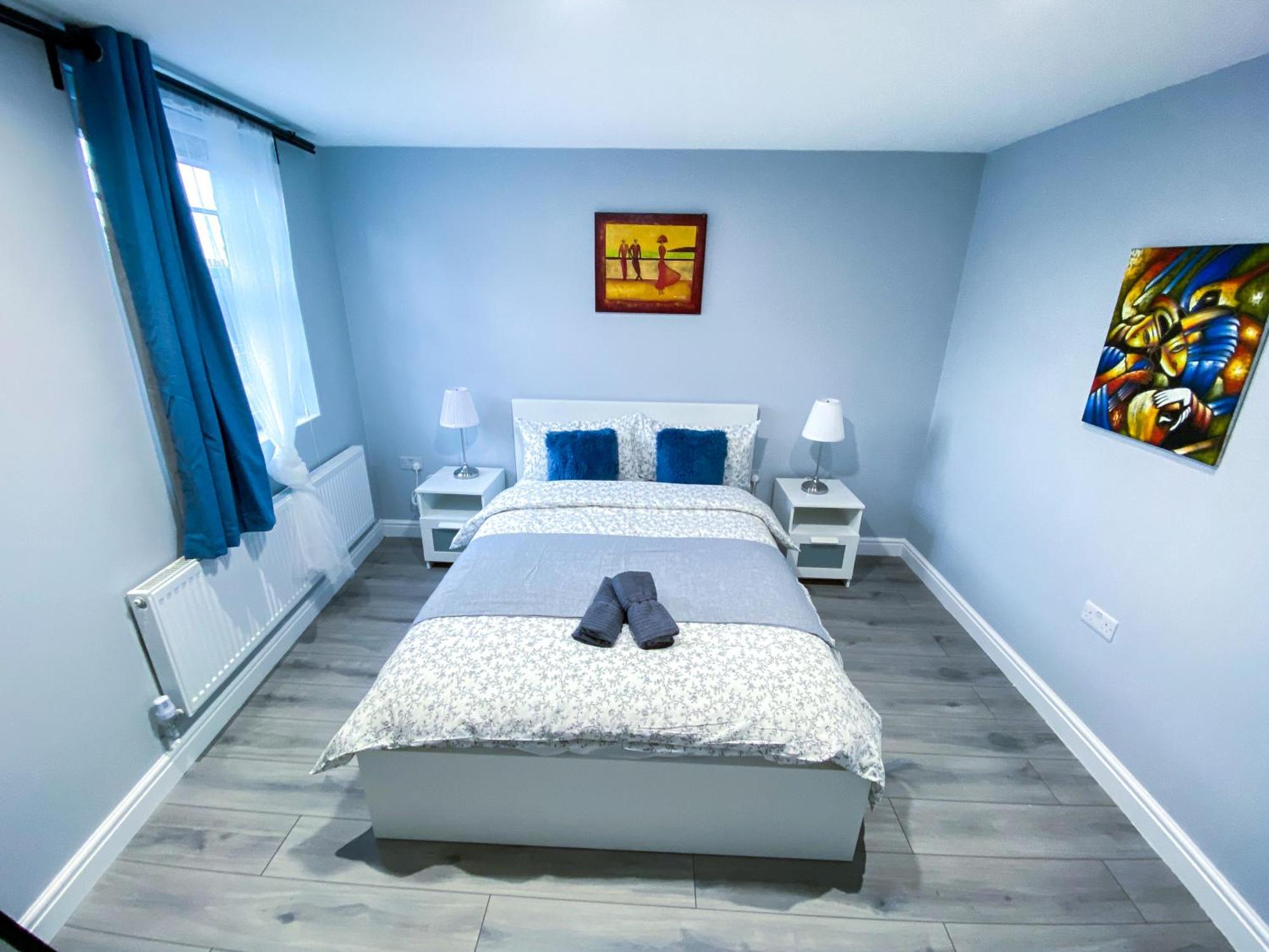 Spacious 2-bedroom Flat In - F3 Leilighet