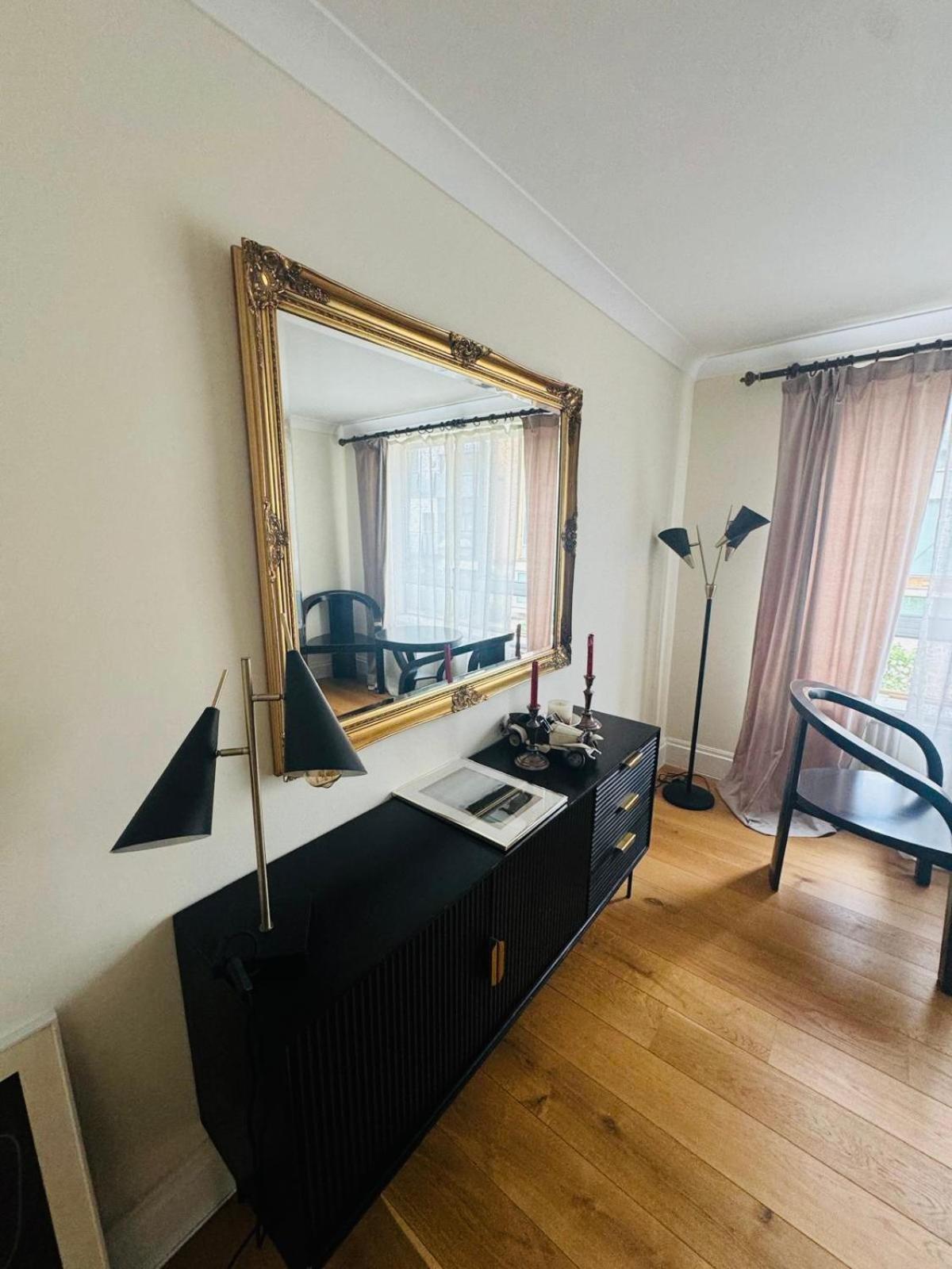Bloomrooms@knightsbridge/hydepark Londen