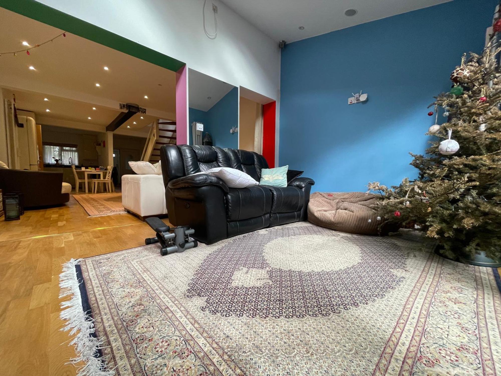 Villa Luxe 4 Bedroom House With 4 Bathrooms - Elizabeth Line & Acton Stations At Walking Distance Londen