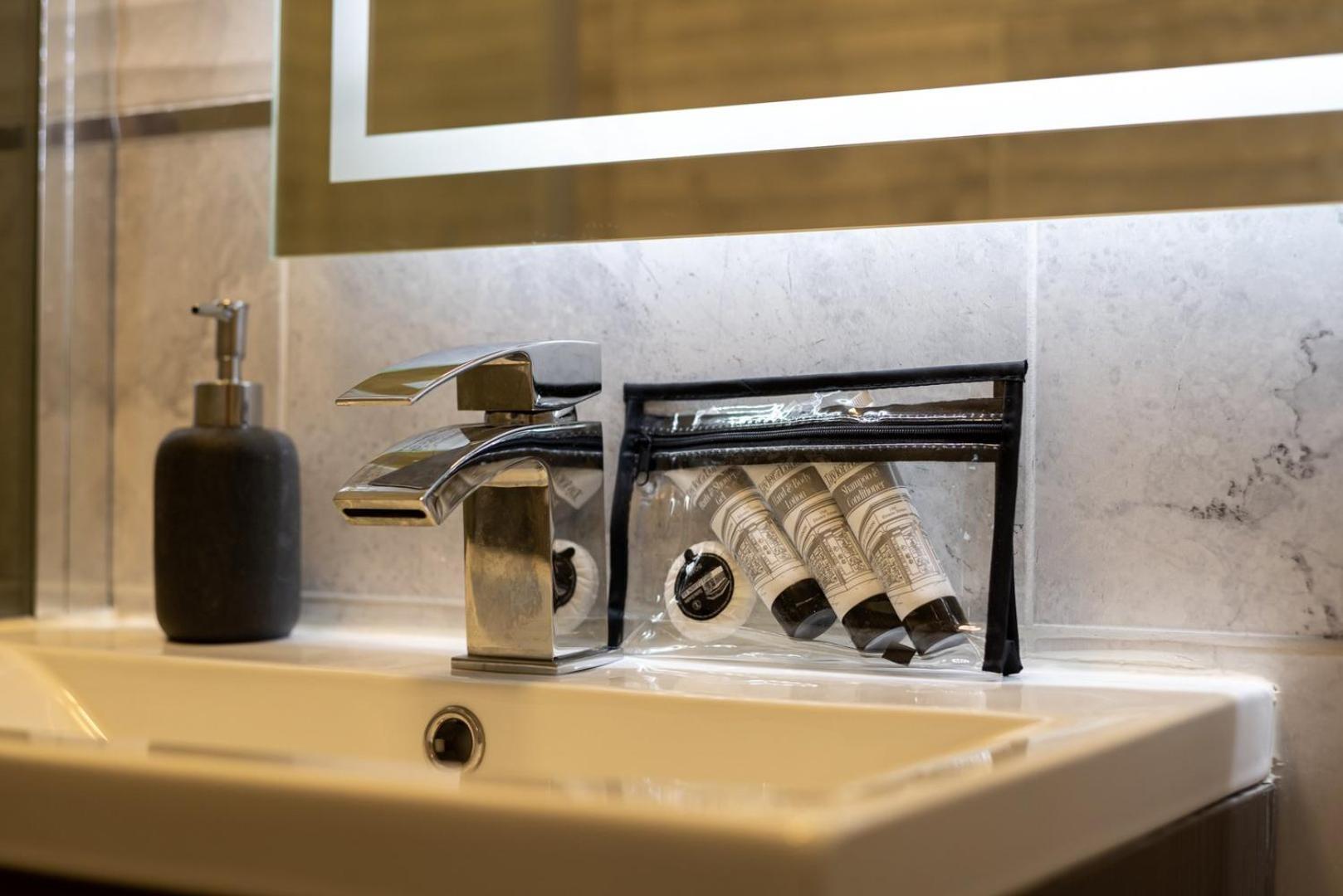 Ferienhaus Guestready - Tranquil Brixton Hill Retreat