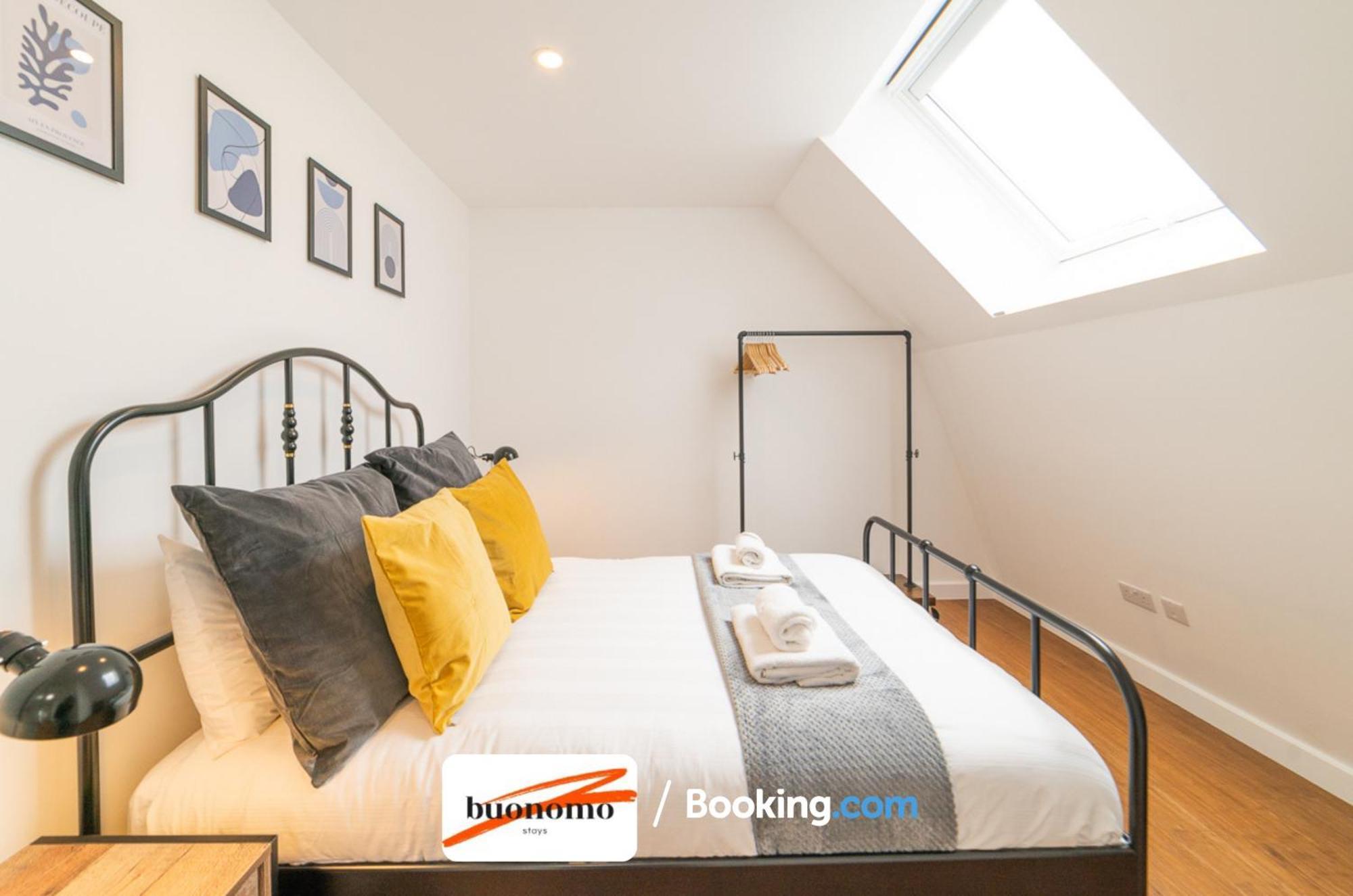 Two Bedroom At Buonomo Short Lets & Serviced Apartment *