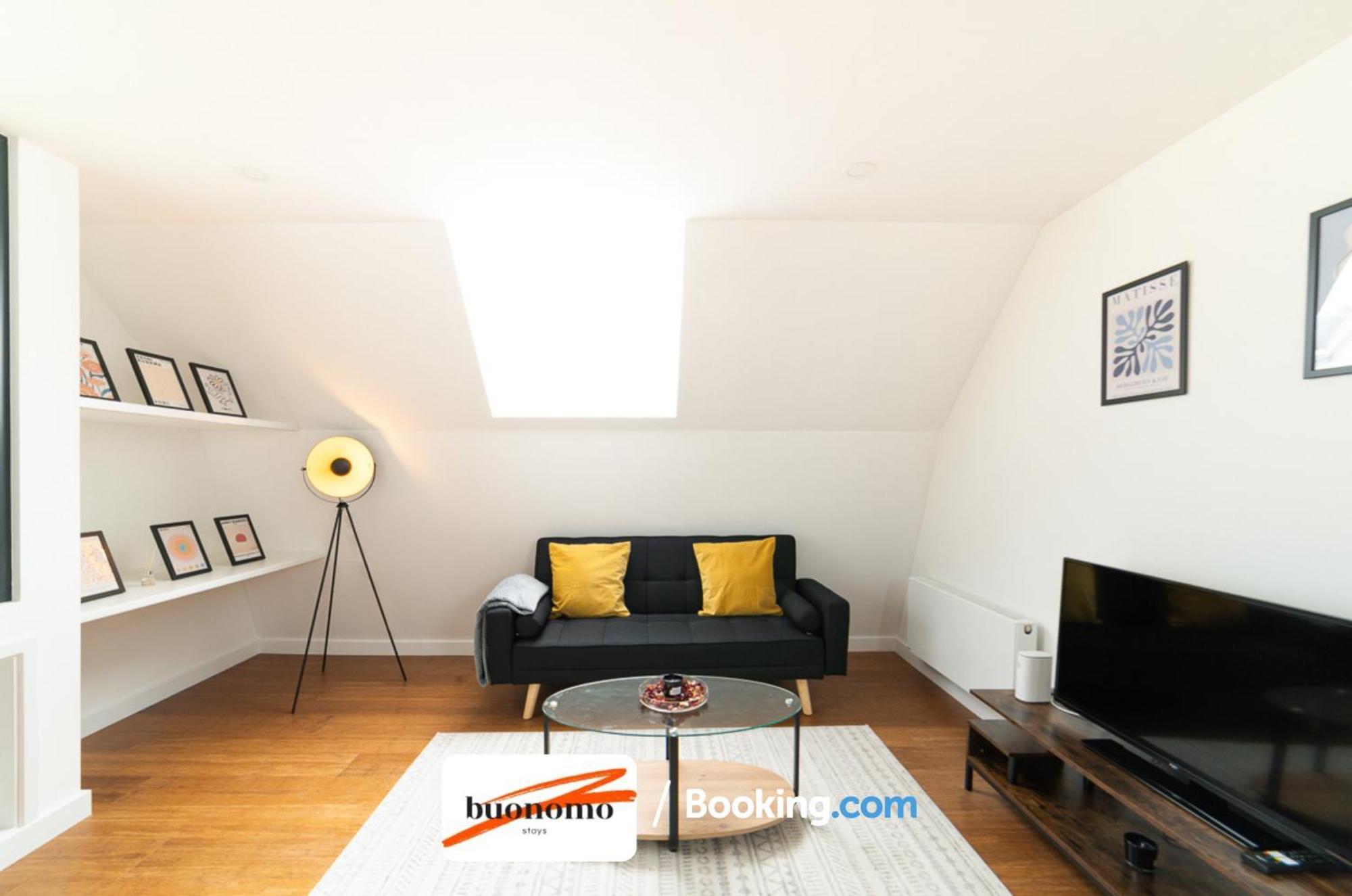 Apartment Two Bedroom At Buonomo Short Lets & Serviced London