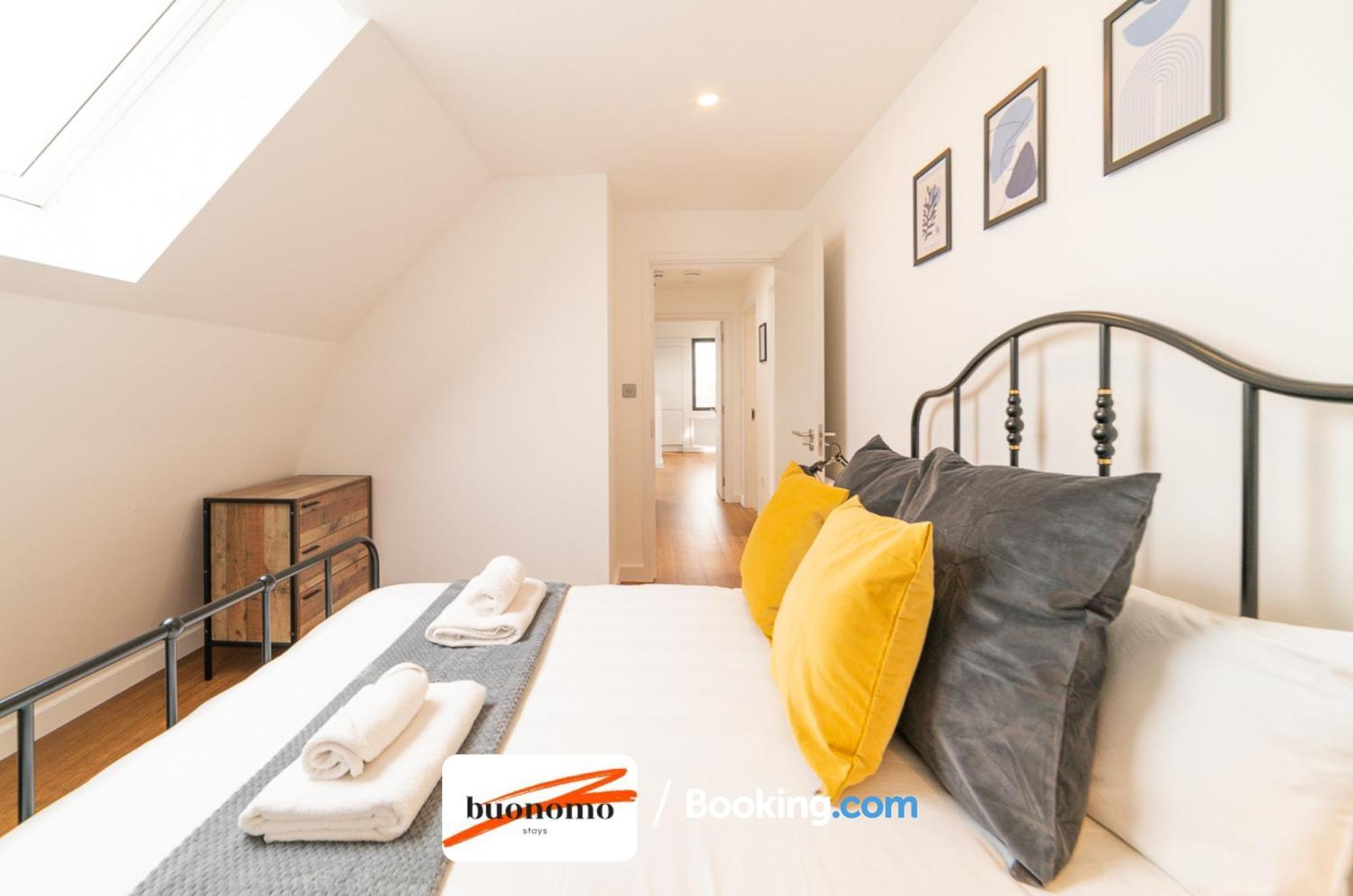 Two Bedroom At Buonomo Short Lets & Serviced Apartment *
