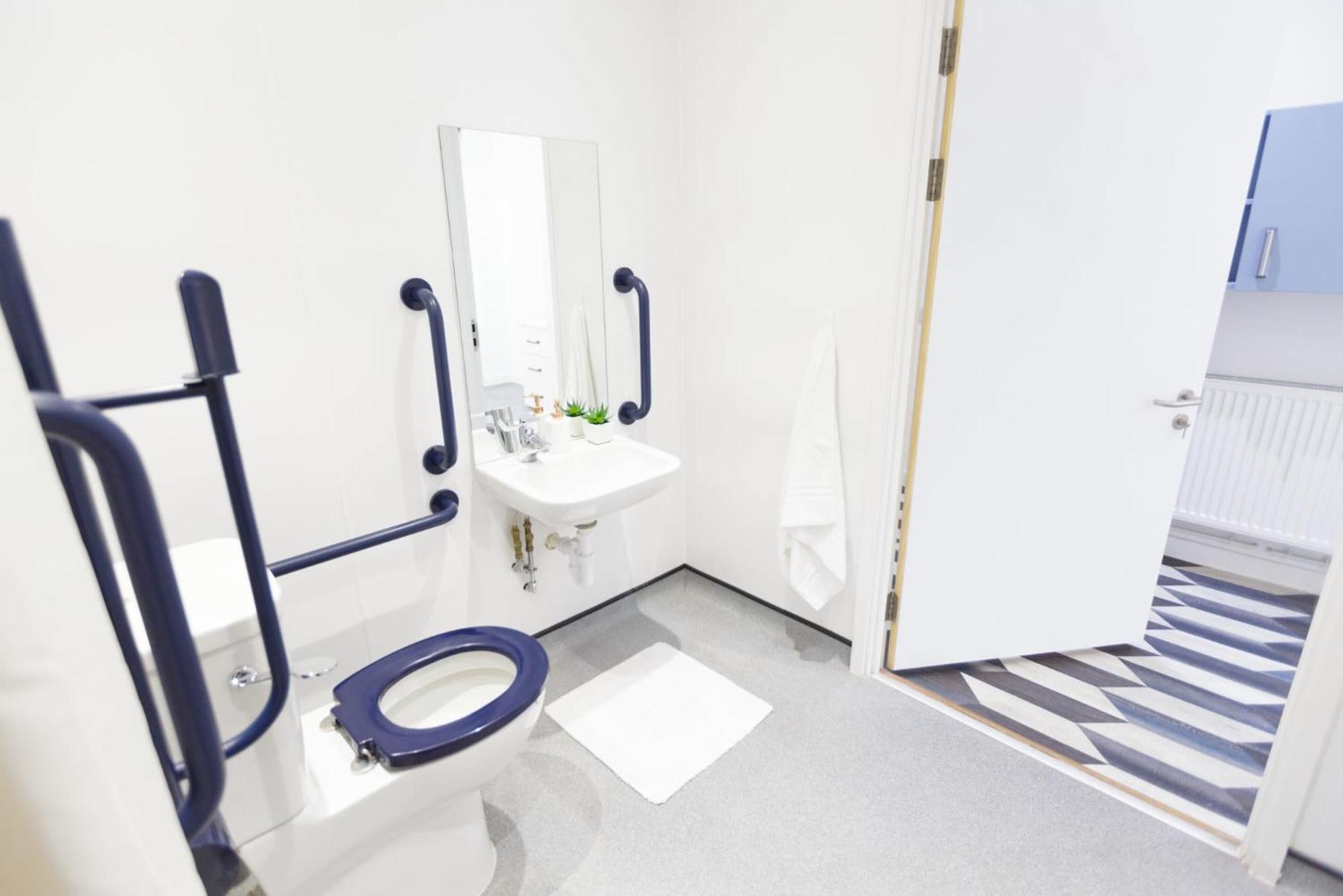 Cosy And Ensuite Bedrooms At New Cross In
