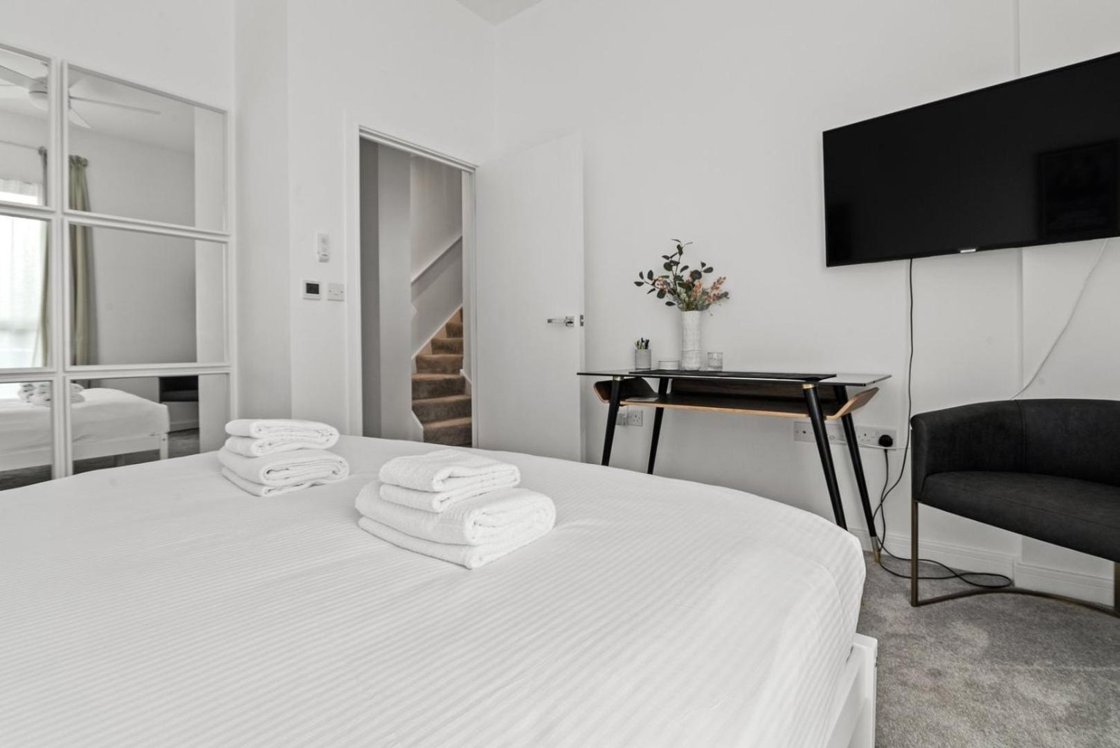 Guestready - A Modern Gem In Acton Leilighet