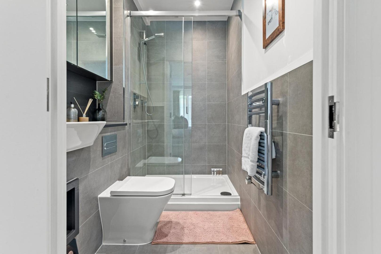 Guestready - A Modern Gem In Acton Leilighet