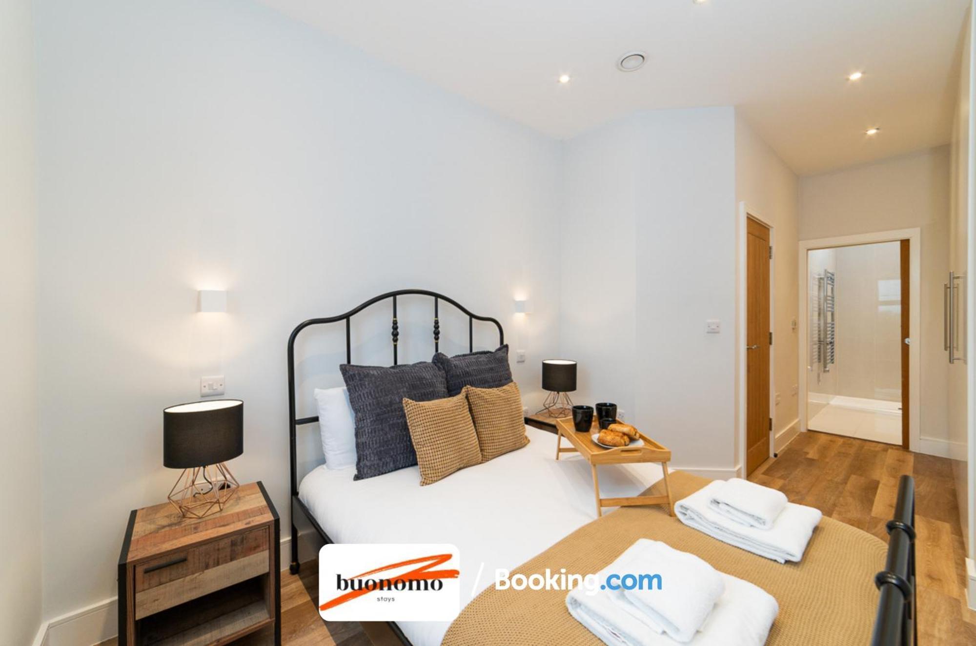 Two Bedroom At Buonomo Short Lets & Serviced Close To Wimbledon Tennis Courts Leilighet