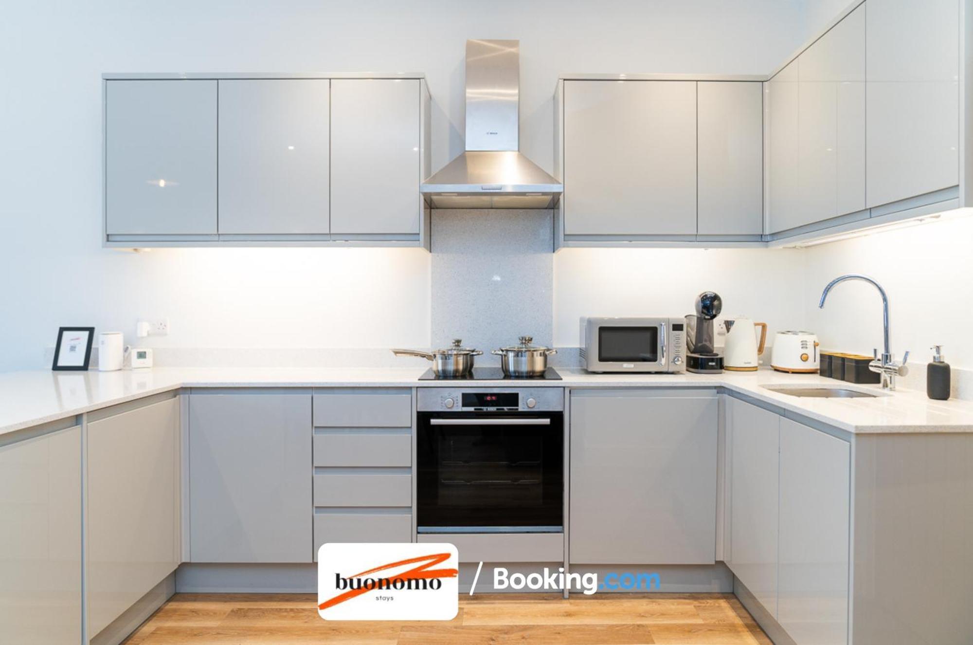 Leilighet Two Bedroom At Buonomo Short Lets & Serviced Close To Wimbledon Tennis Courts