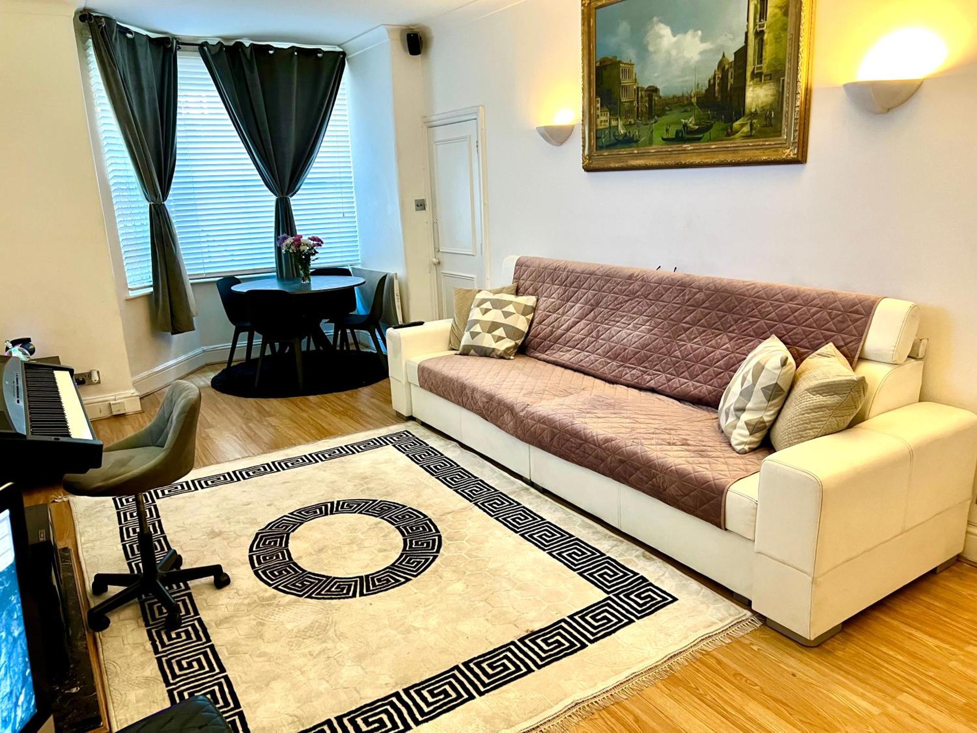 Knightsbridge One Bedroom Flat Leilighet