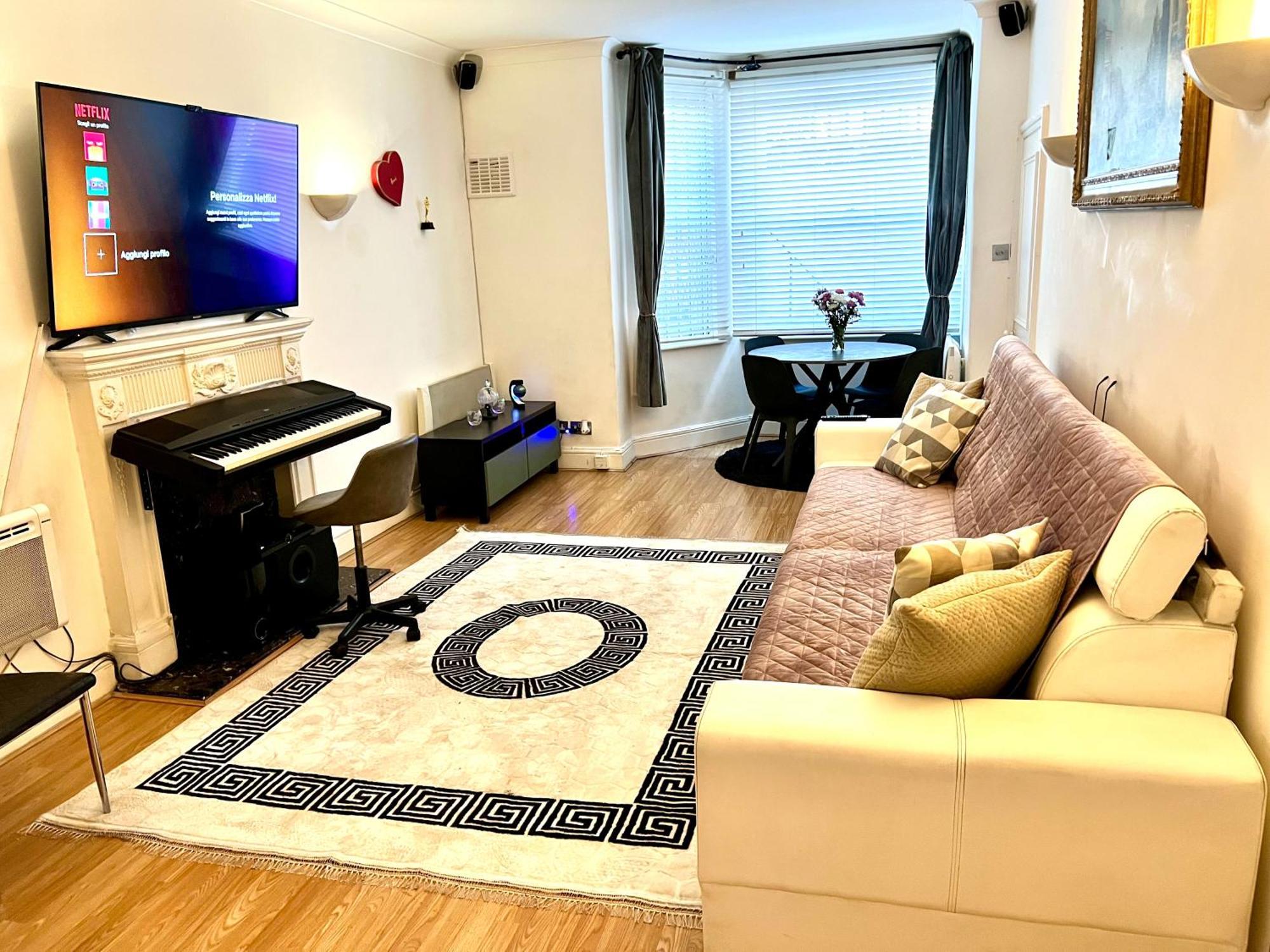 Leilighet Knightsbridge One Bedroom Flat *