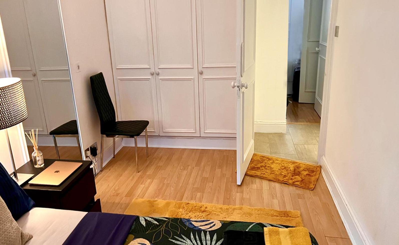 Knightsbridge One Bedroom Flat London