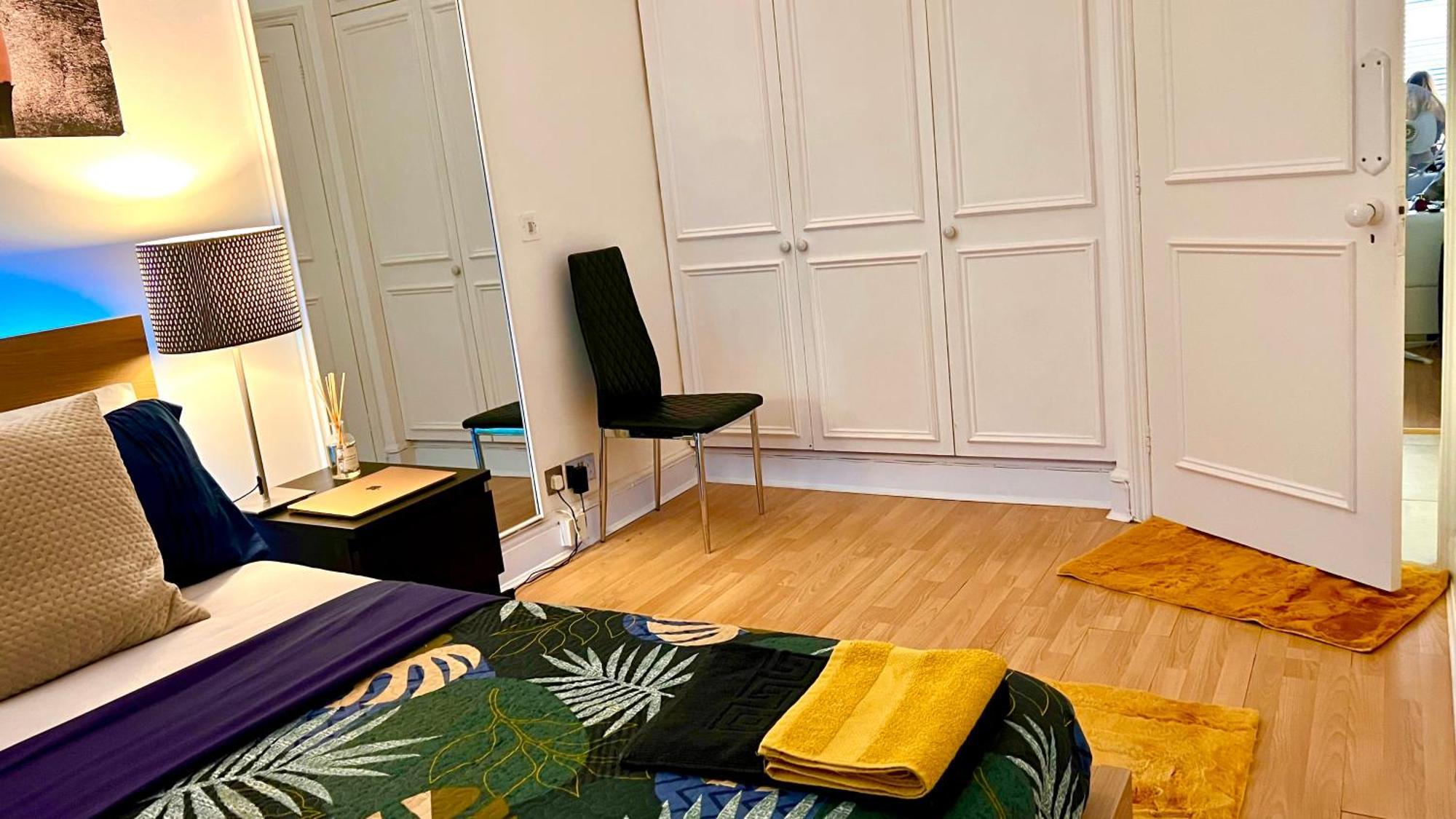 Knightsbridge One Bedroom Flat London