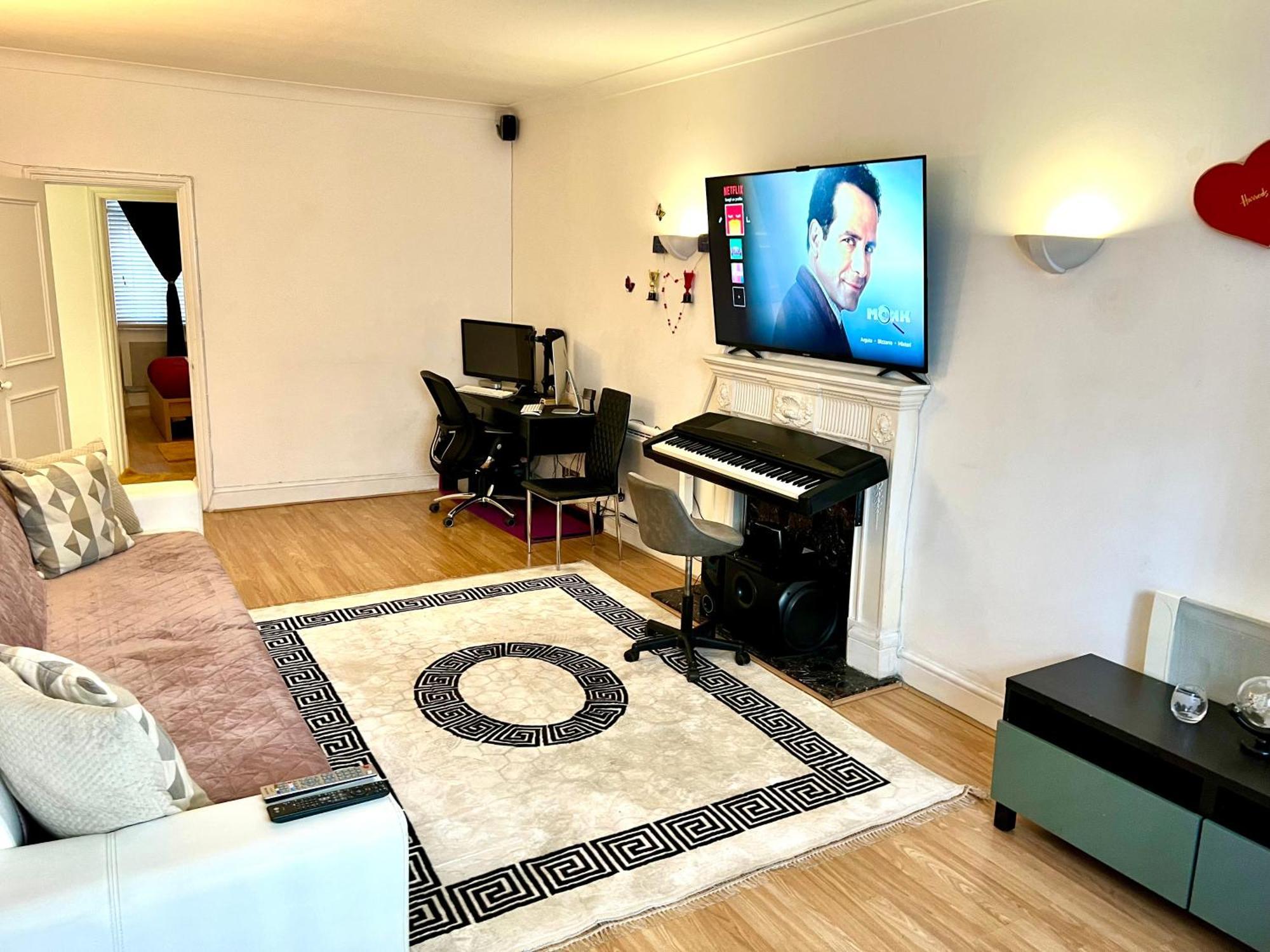 Knightsbridge One Bedroom Flat London
