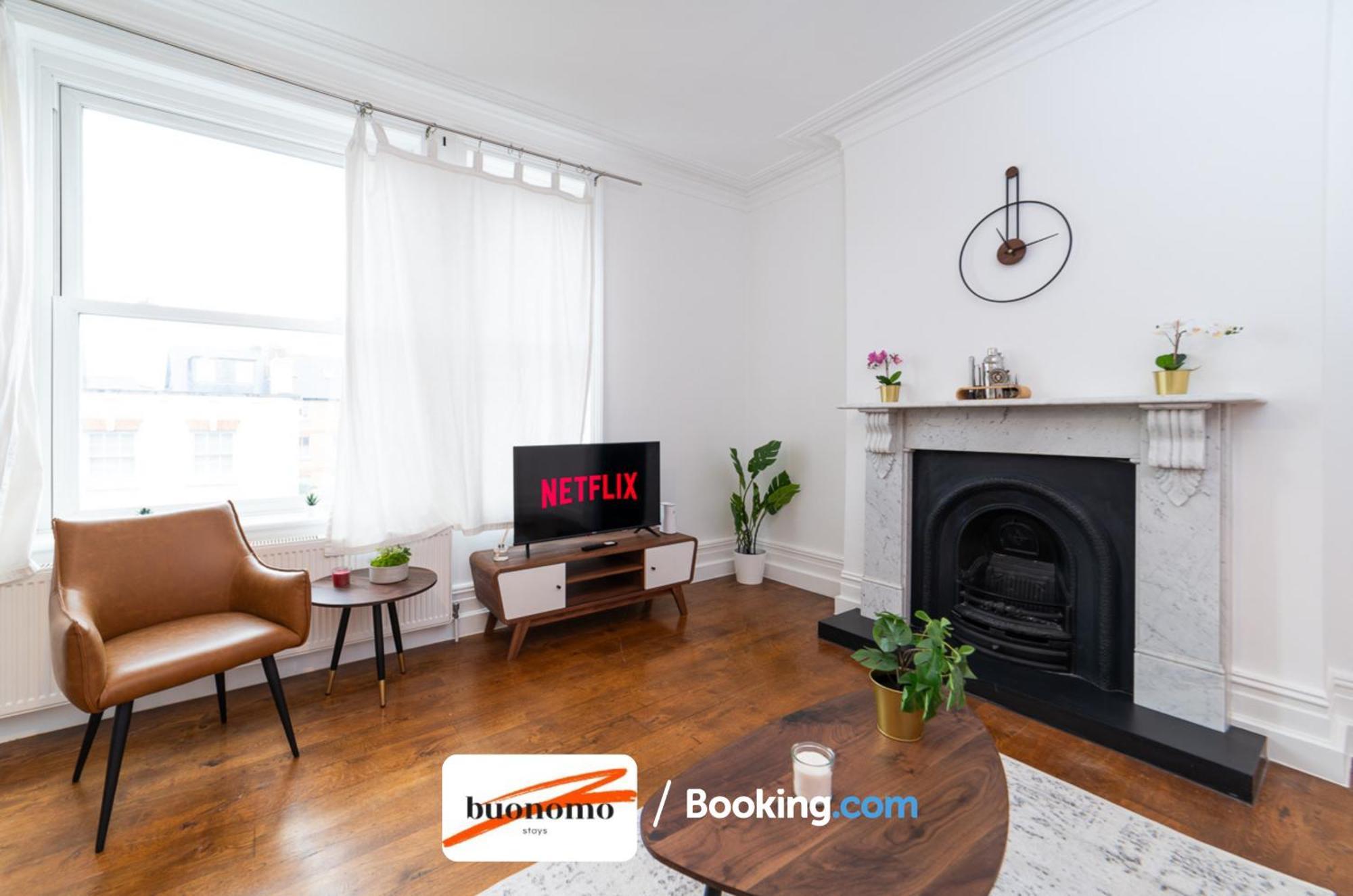 Three Bedroom At Buonomo Short Lets & Serviced Close To Wimbledon Tennis Courts Appartement *