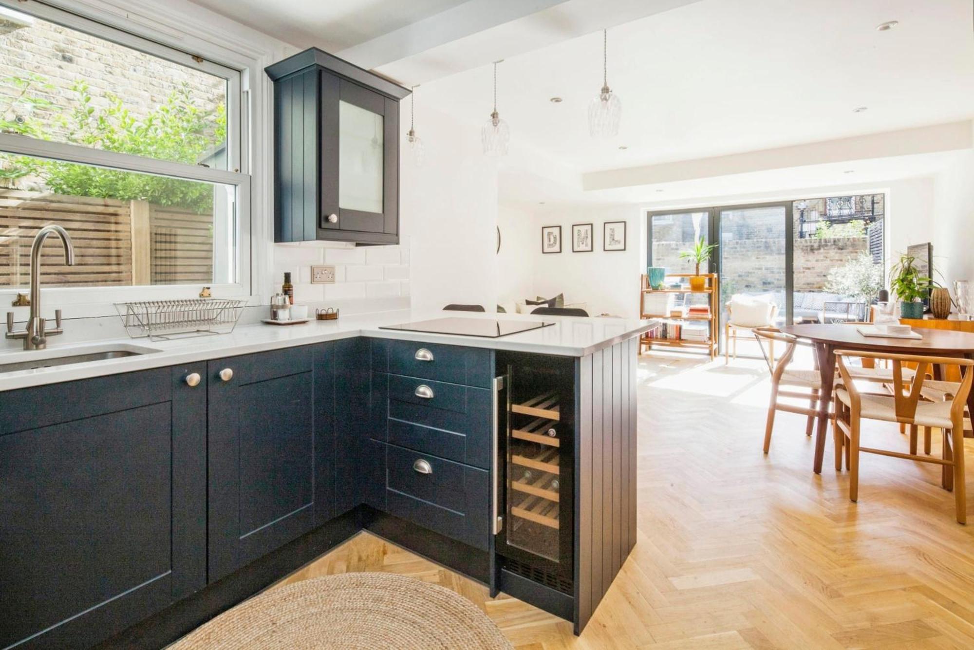 Apartment Stylish 2br Flat With Amazing Patio *