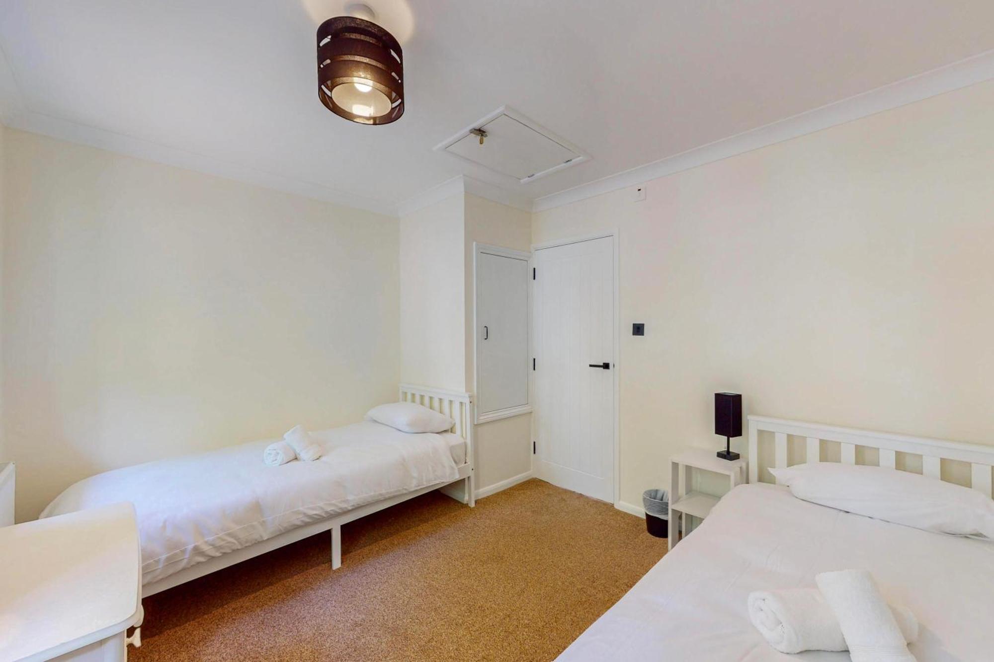 Leilighet 2 Bed With Garden & Free Parking Near The Thames *