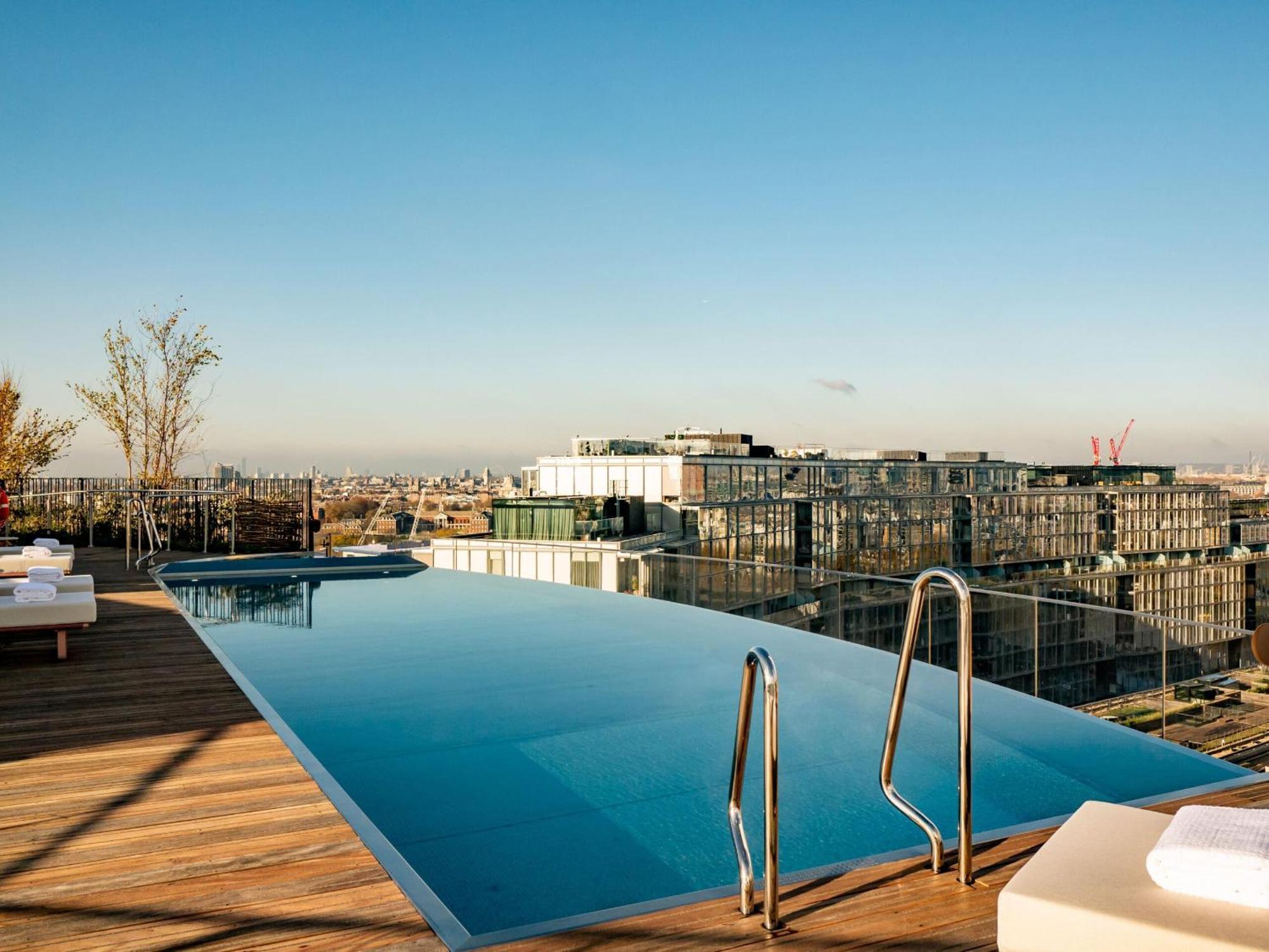 Battersea Power Station - Winter Garden Balcony & 1gb Wifi - Luxurylondonstays Leilighet London