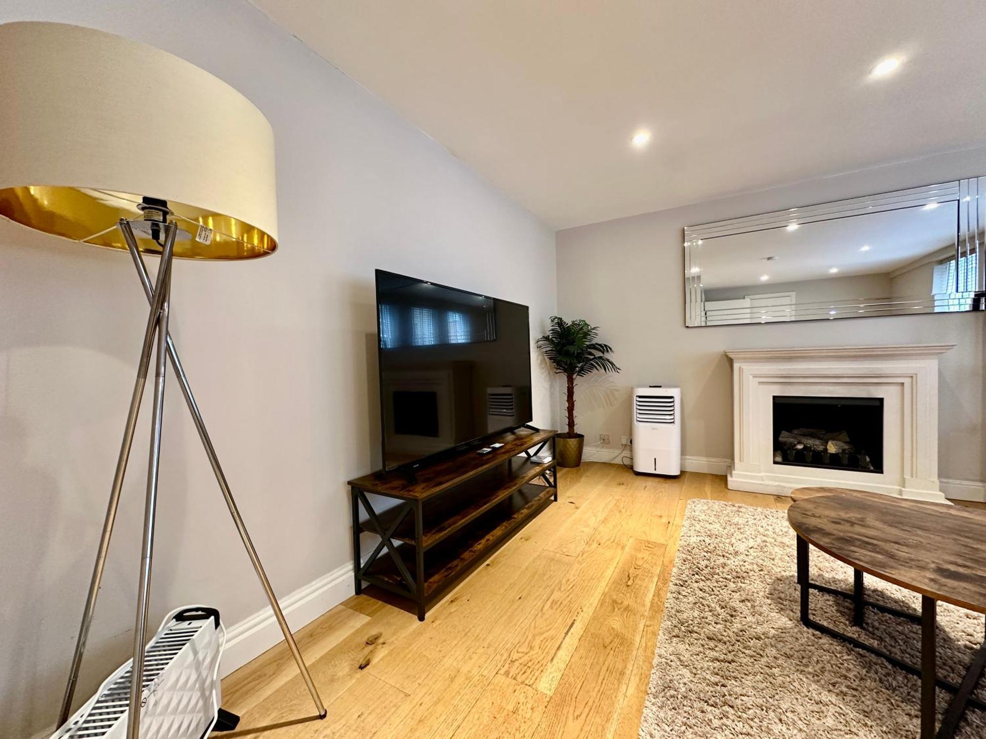 Leilighet Kensington 2Bed Stucco Bright Large High Ceilings - Luxurylondonstays *