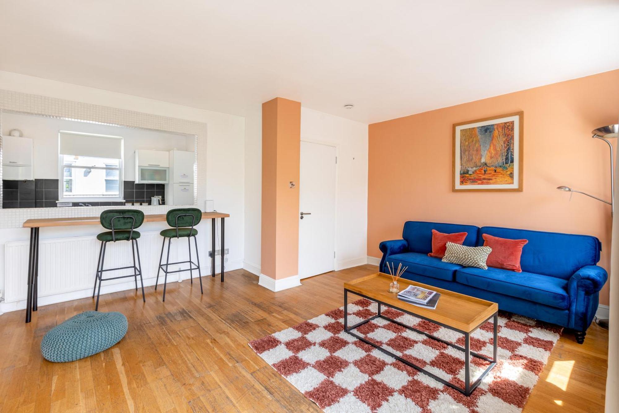 Expansive 2br Flat, Holloway Road Apartment London