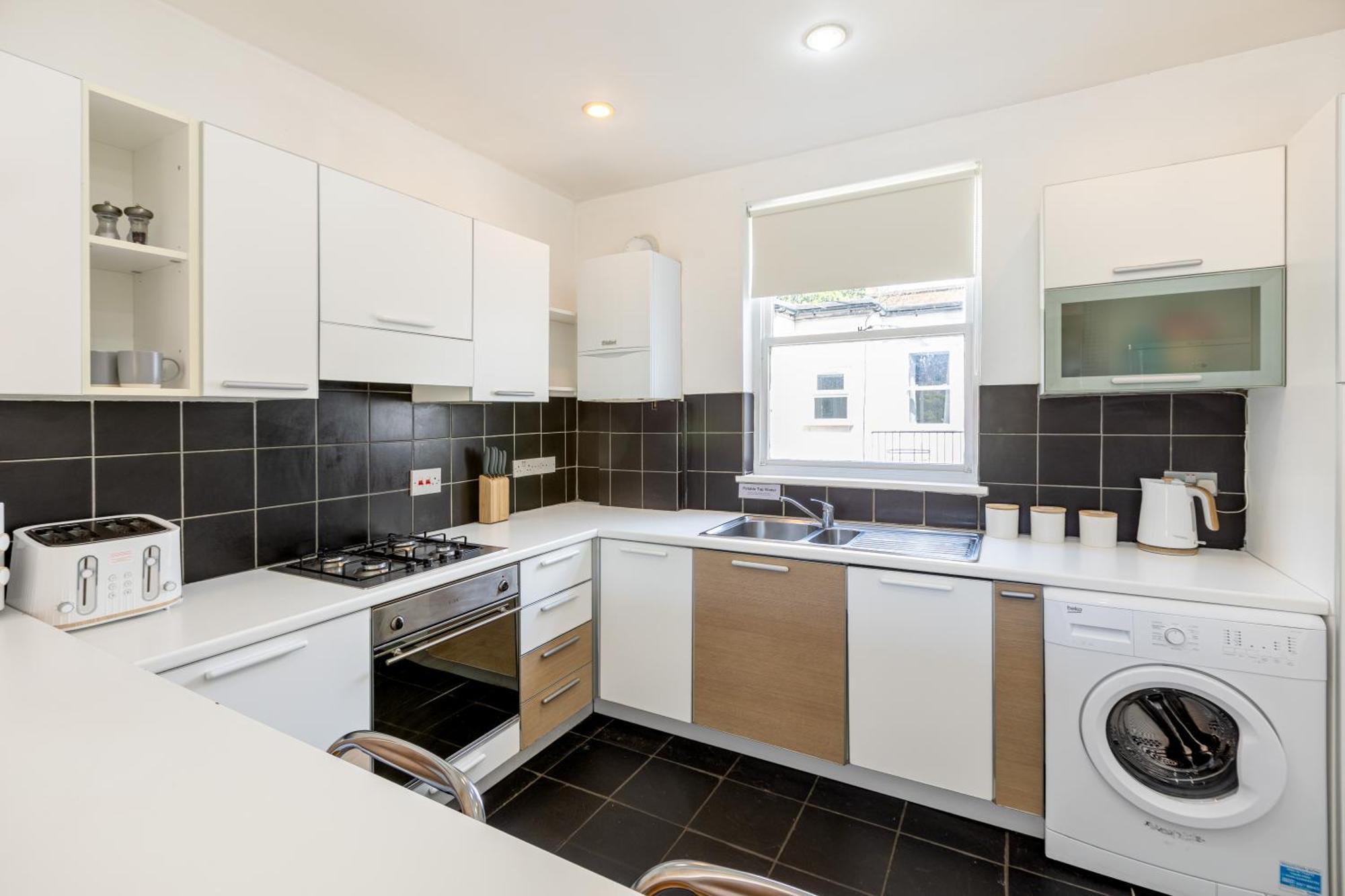 Expansive 2br Flat, Holloway Road