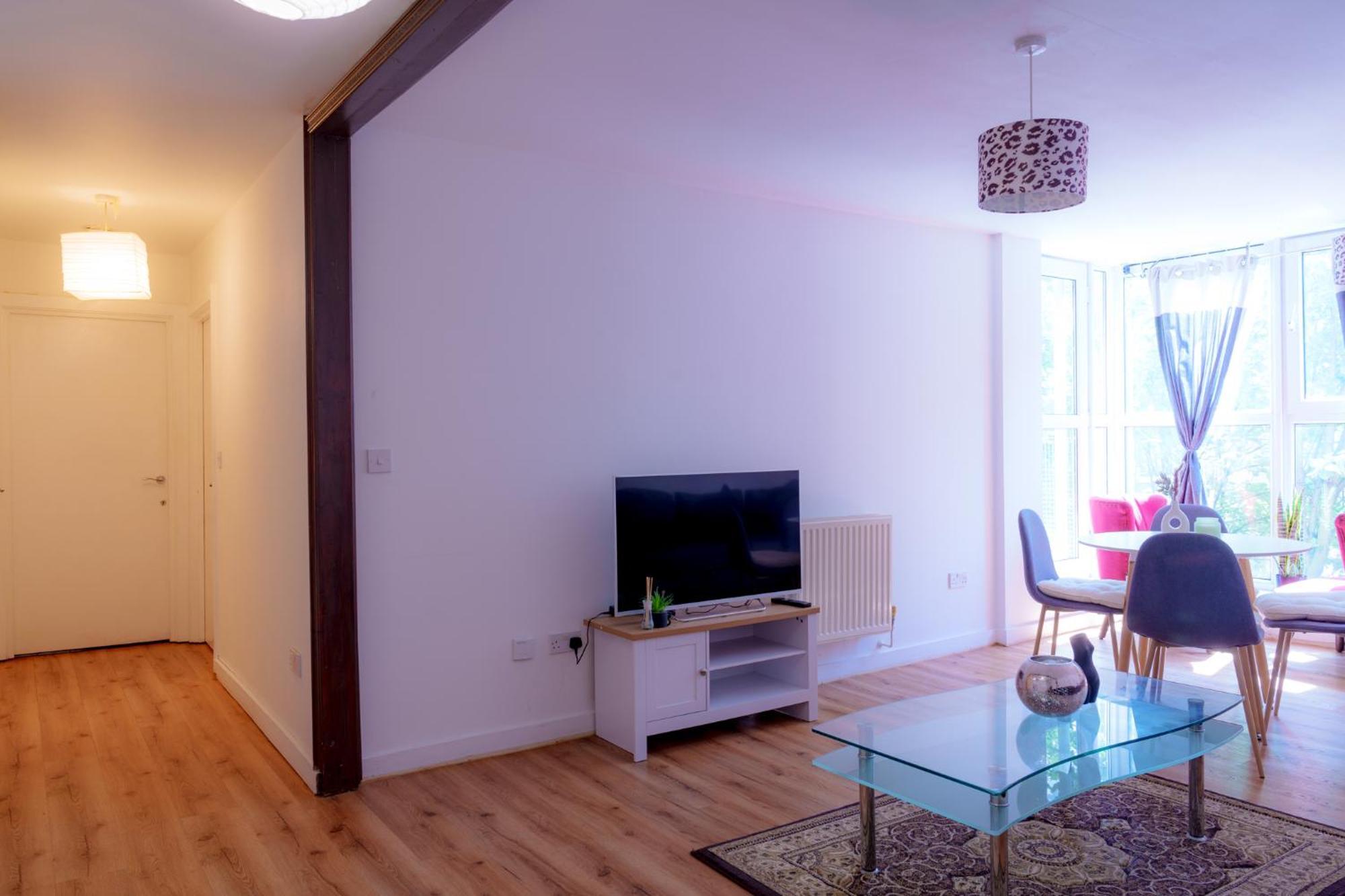 Apartamento Spacious 2bd 2baths In *