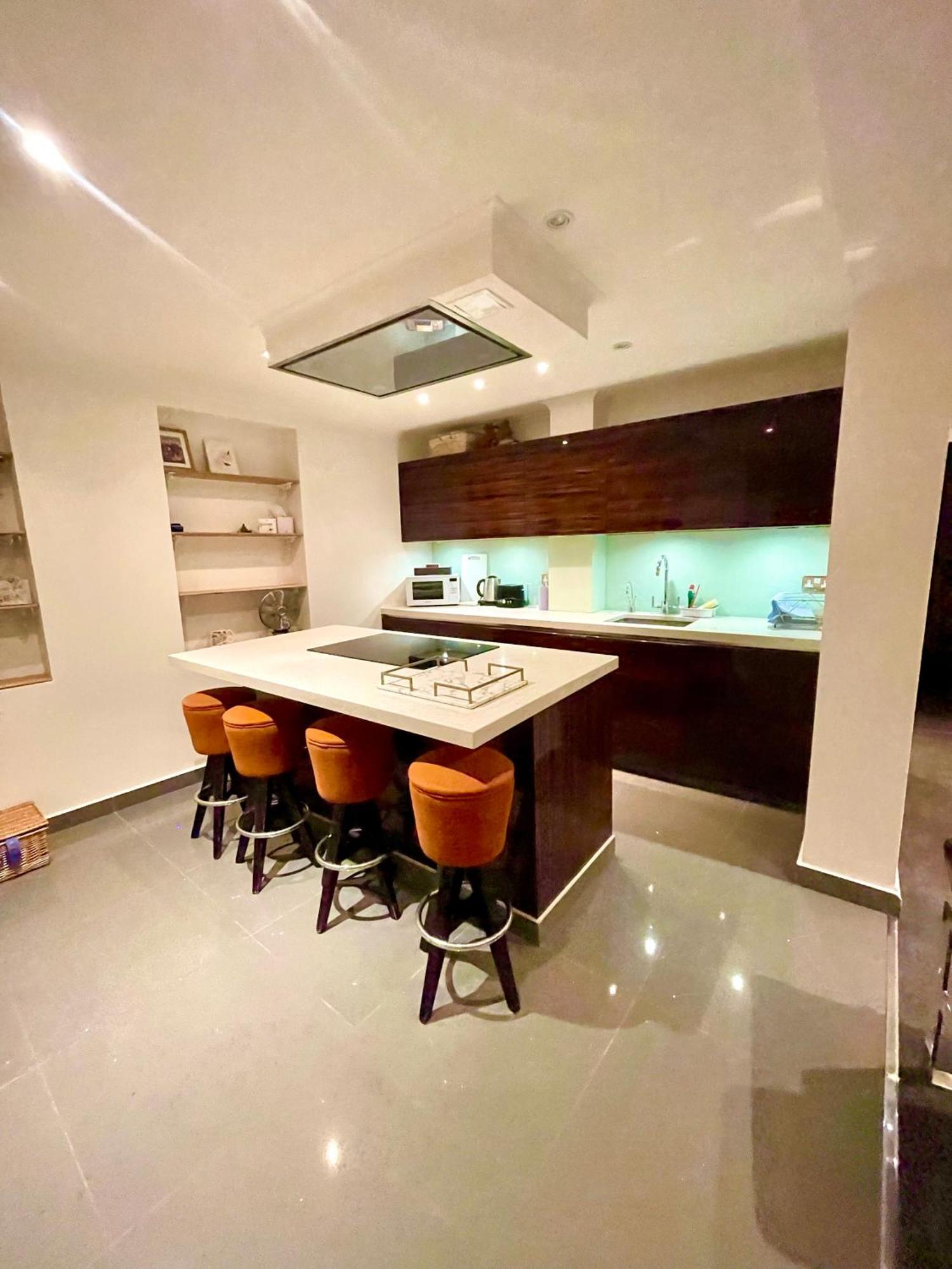 Private 1 Bed Flat In Chelsea Apartment