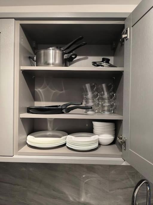 Style Room, Near Tooting Broadway Station Leilighet London
