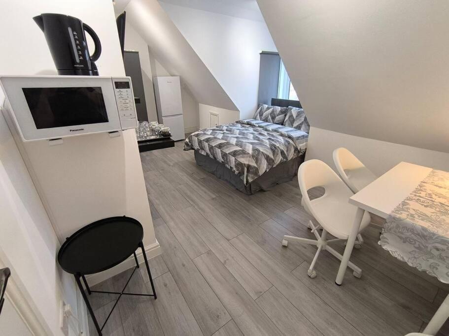 Style Room, Near Tooting Broadway Station Apartamento