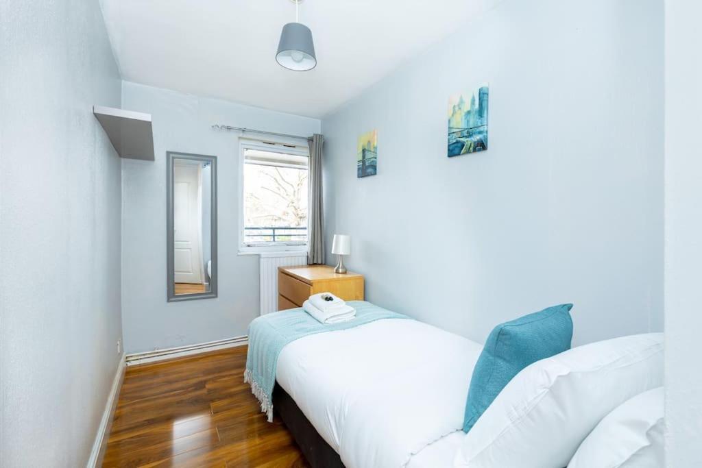 Spacious 4br With Large Balcony Londen