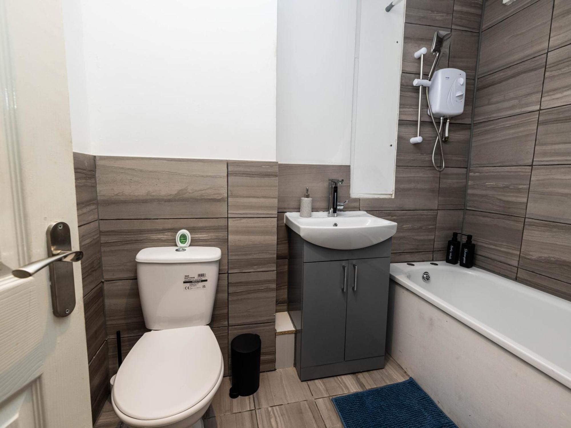 1 Bed-4guests-sofabed-wifi-closetocity-parking Apartamento Londres