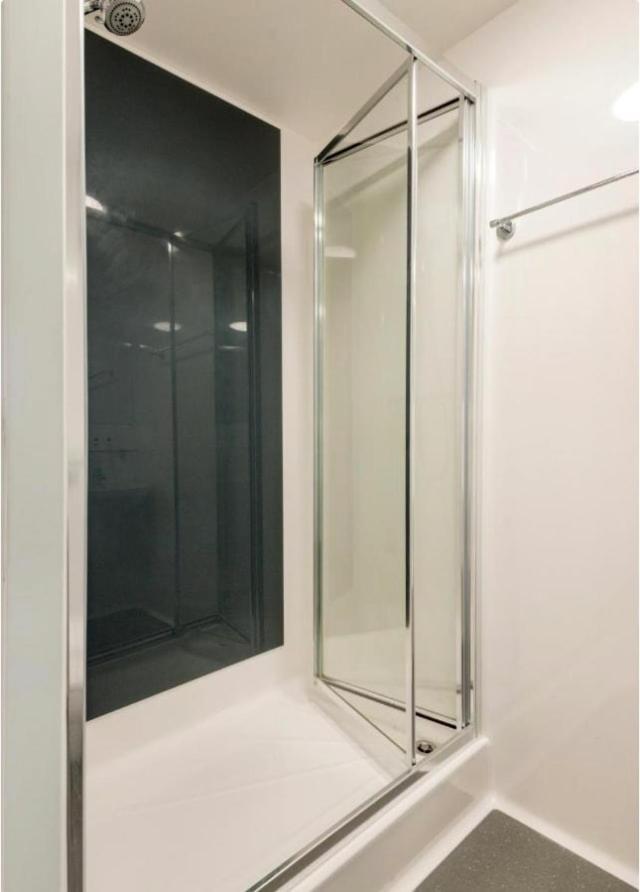 Apartment Spacious & Bright In Lewisham Quick Links