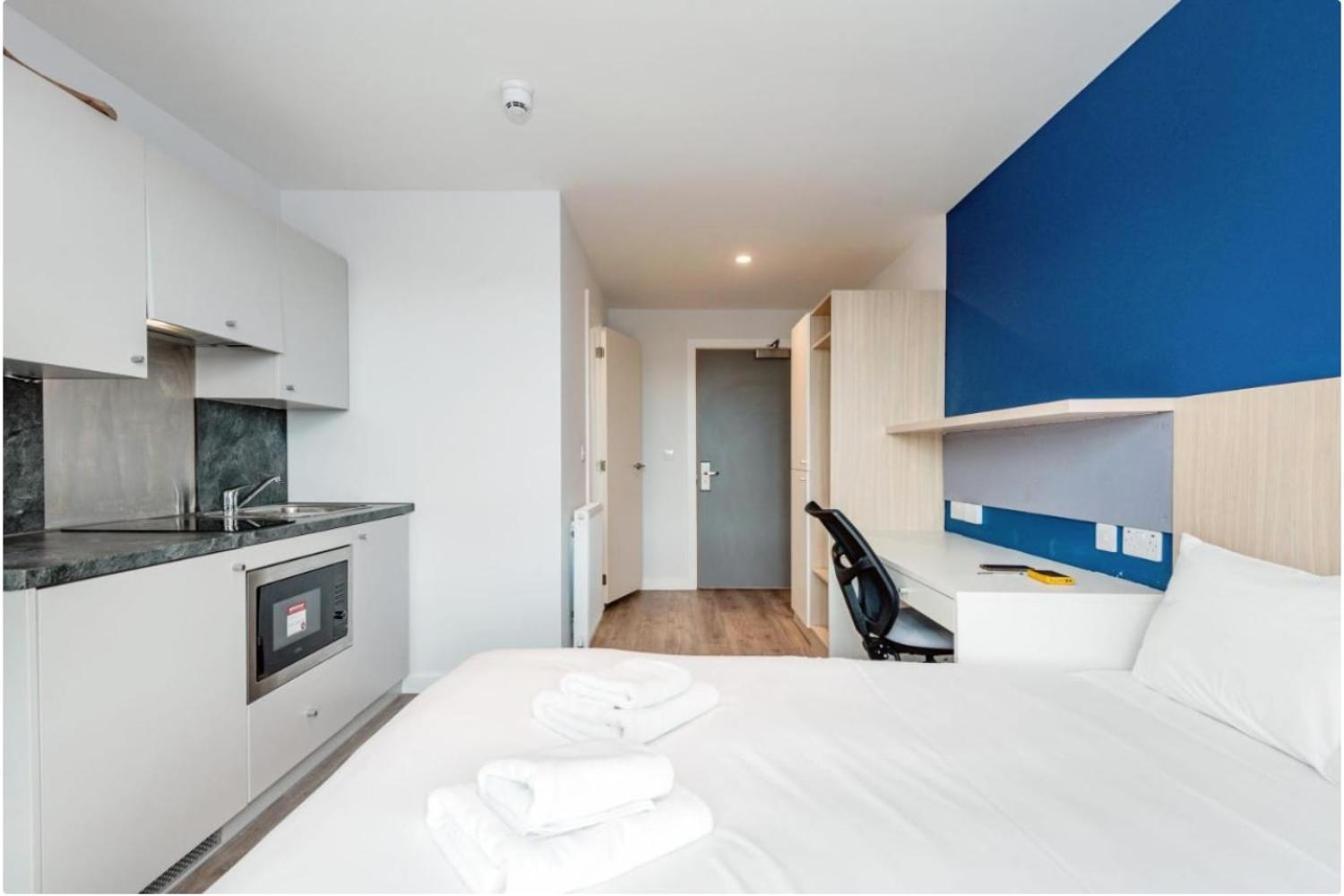 Spacious & Bright In Lewisham Quick Links