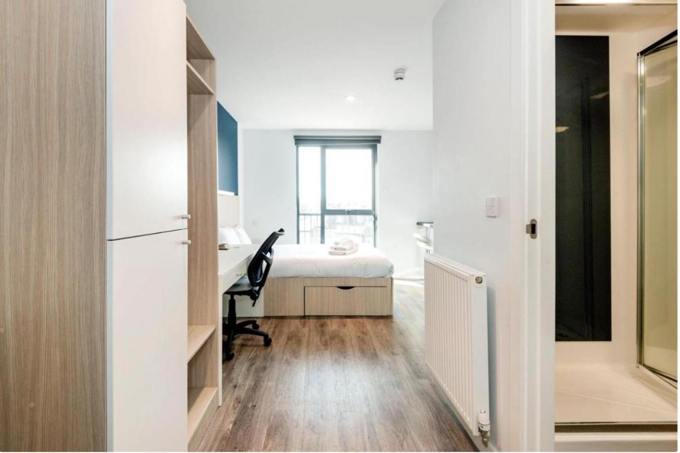 Spacious & Bright In Lewisham Quick Links