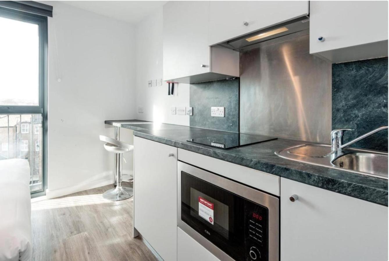 Spacious & Bright In Lewisham Quick Links London