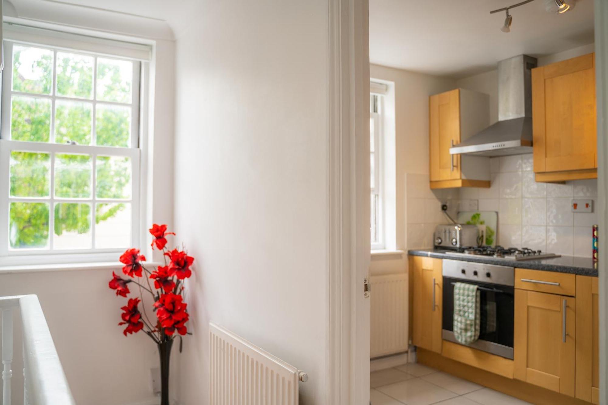 Сasa de vacaciones Modern Tower Bridge 3br House Londres