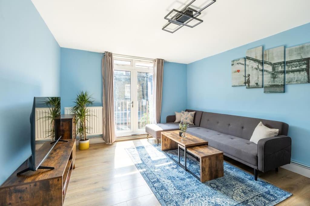 Magnificent 3br With Balcony * Londen