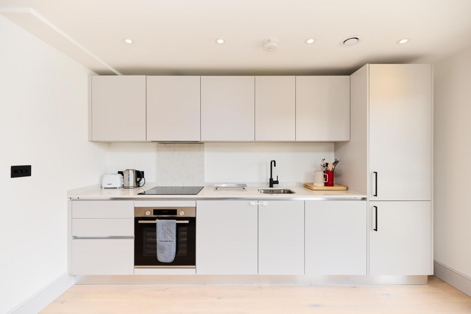 The South Wimbledon Hideout - Fancy 1bdr Flat With Balcony Apartment London