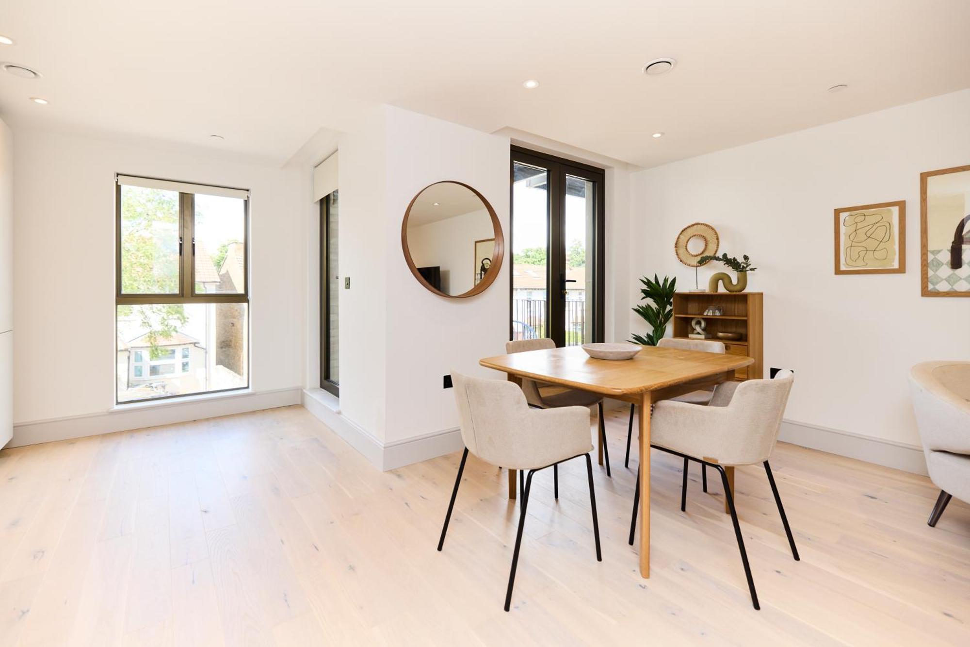The South Wimbledon Hideout - Fancy 1bdr Flat With Balcony *
