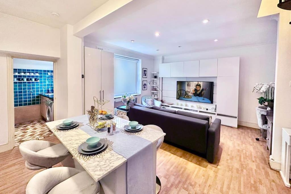 The Tiffany - Gorgeous Duplex