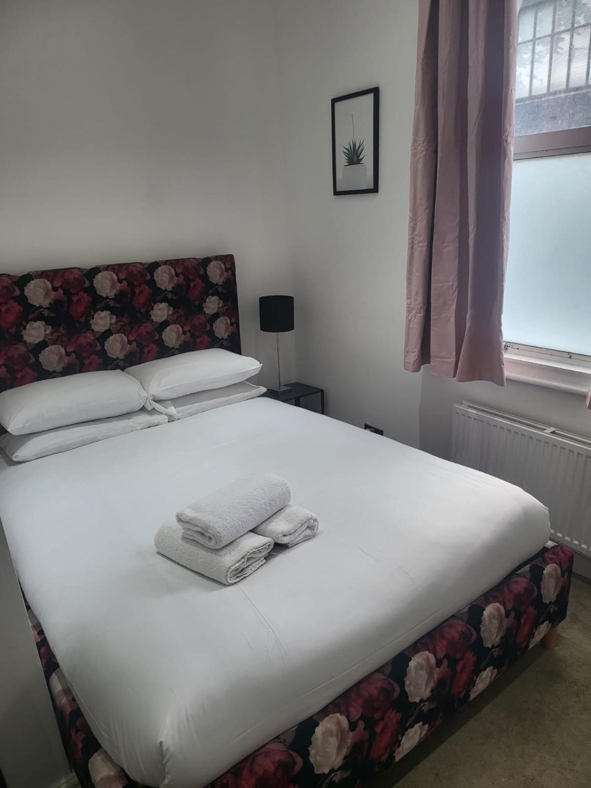 Charming Tower Bridge Apartment London