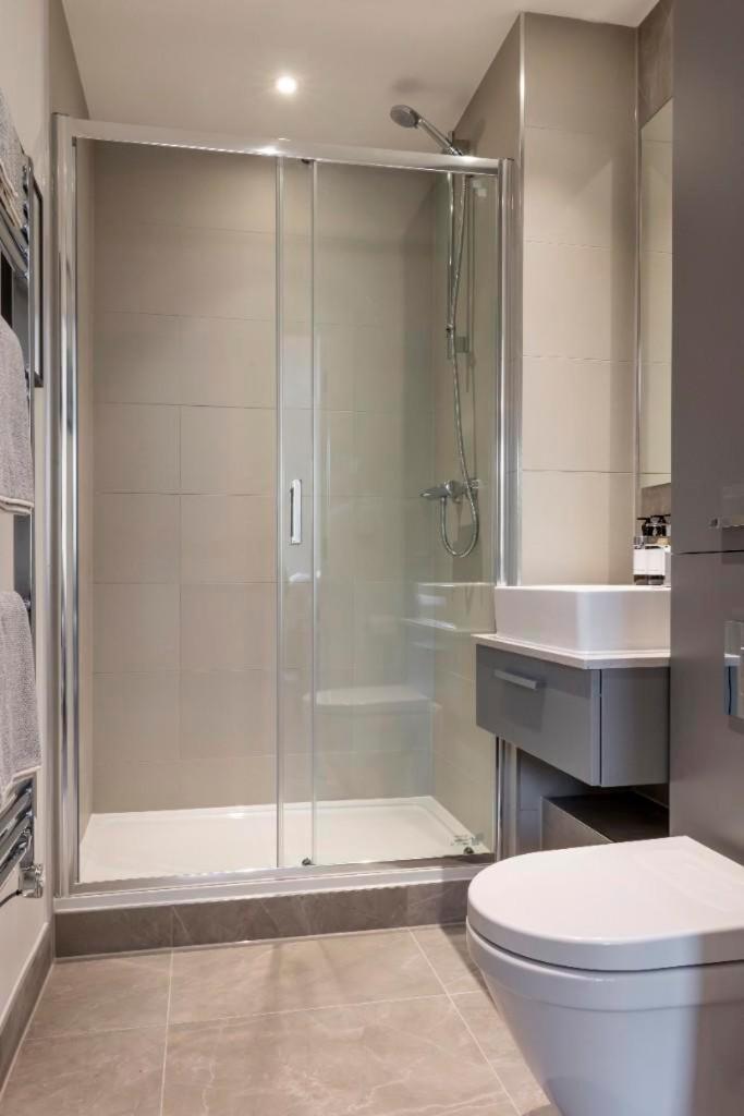 Ultimate 220 Sqm Luxury Townhouse By Mayfair Ferienhaus