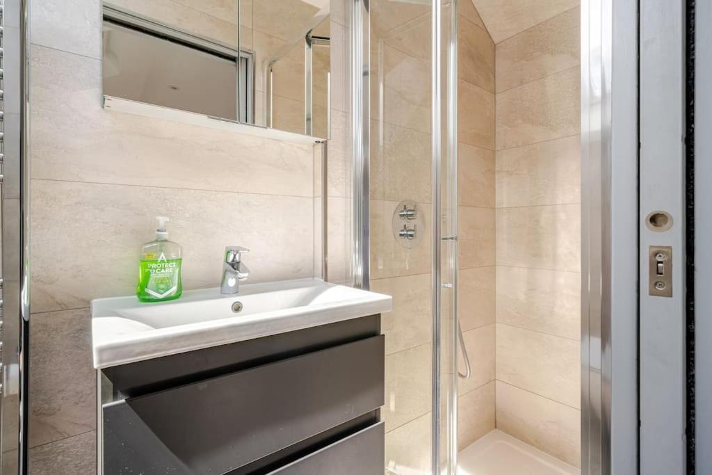 Appartement Luxurious & Modern 2 Bedroom Notting Hill Townhouse