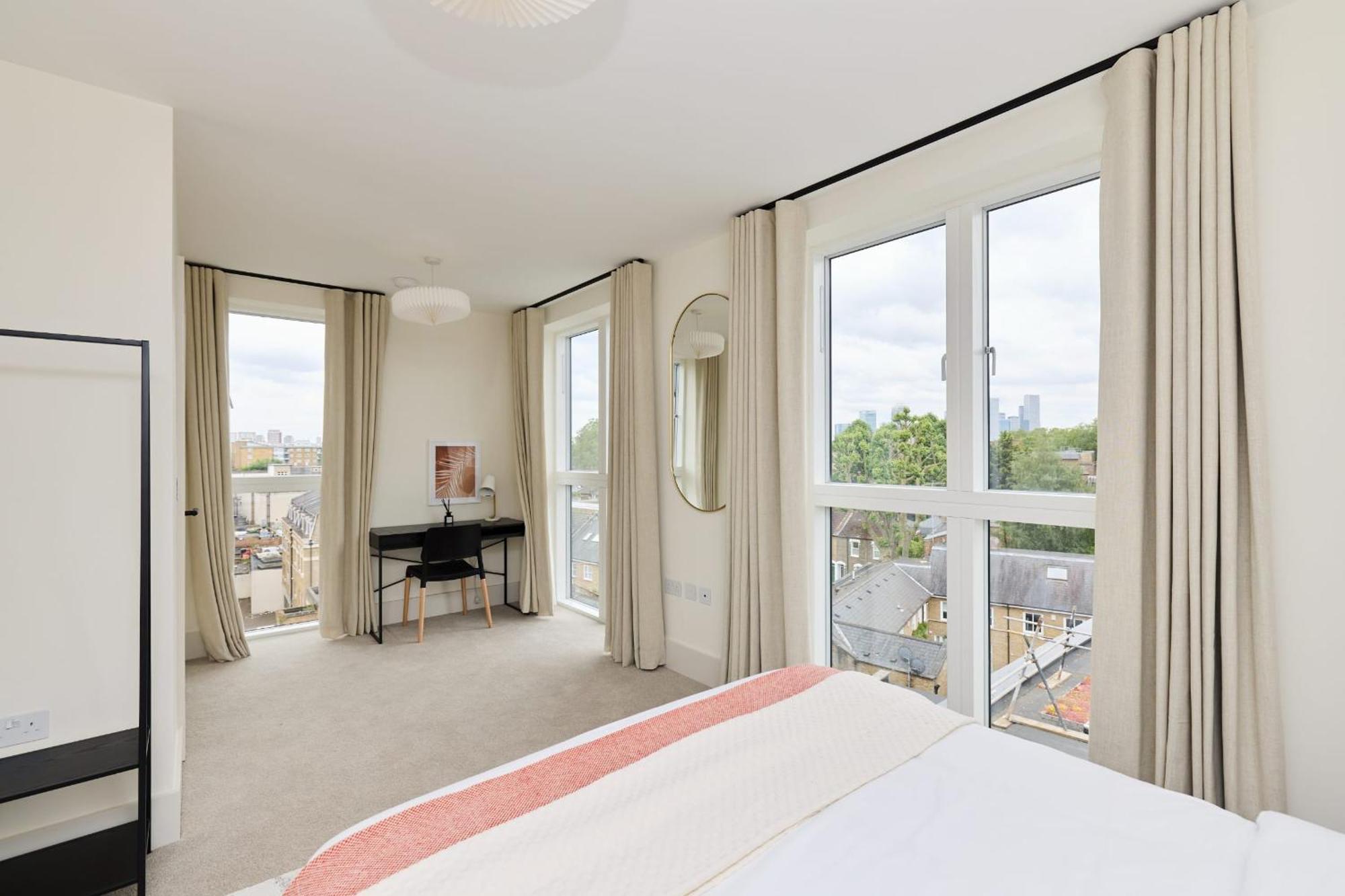 The East Mile Quarters - Gorgeous 3bdr Flat With Balcony Appartement *