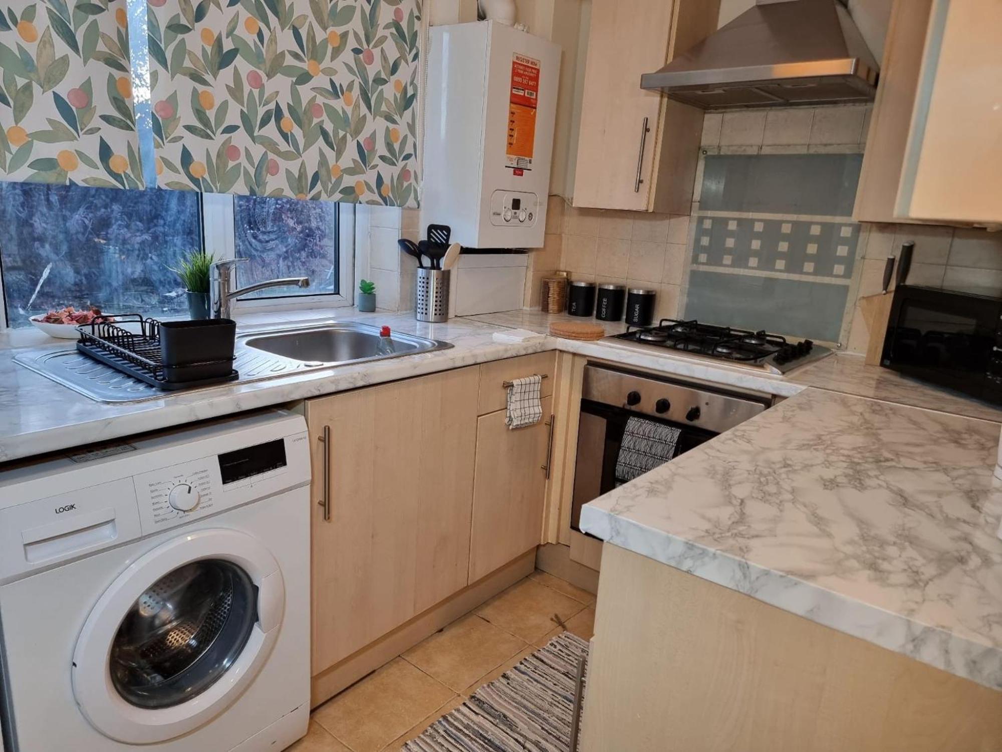 Heathrow Airport House * London
