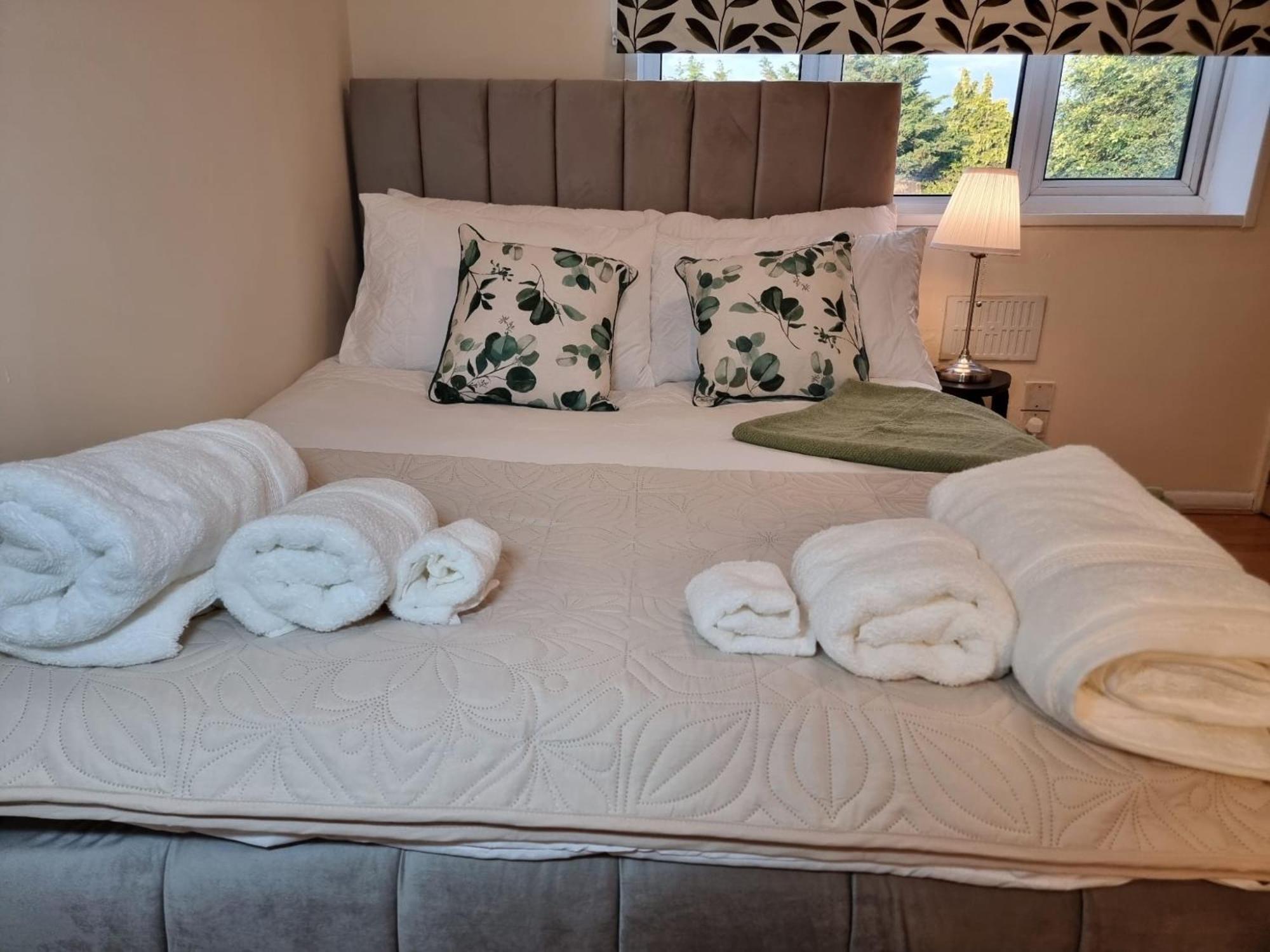 Heathrow Airport House * London