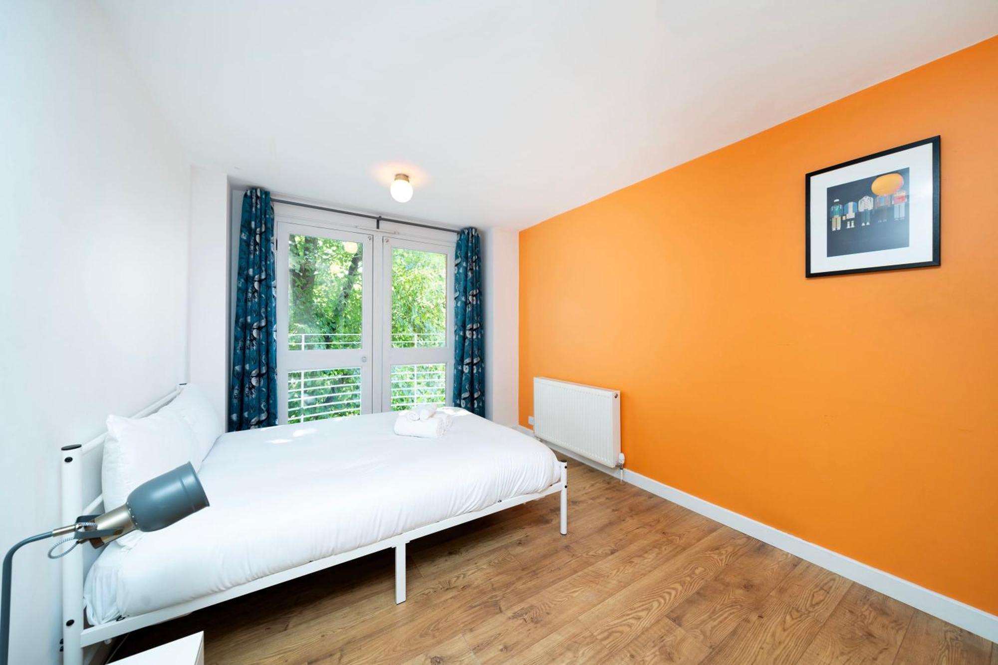 Charming 3br Flat In London