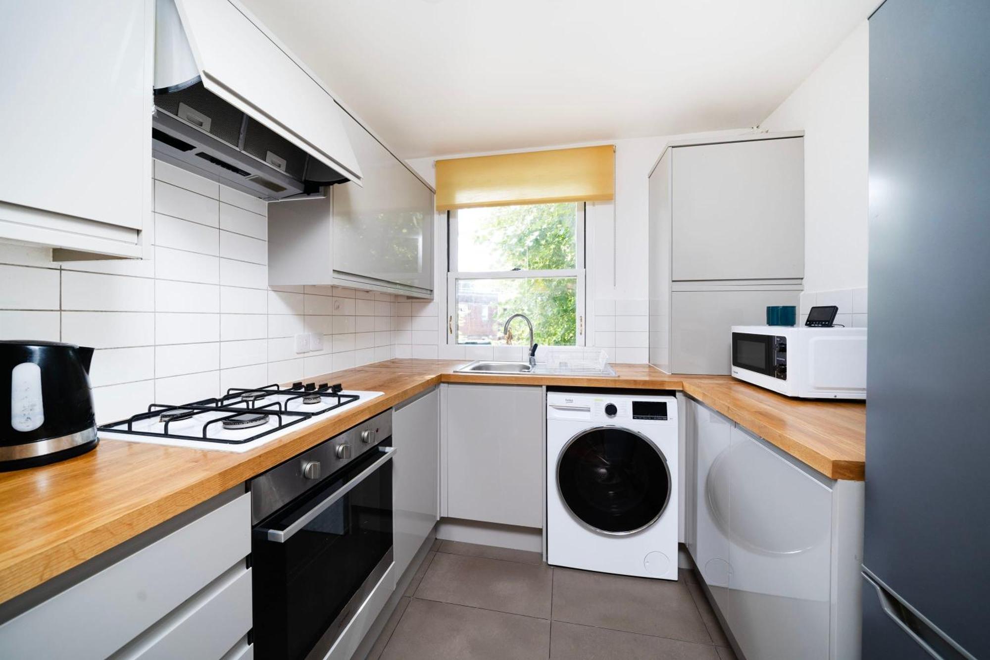 Charming 3br Flat In