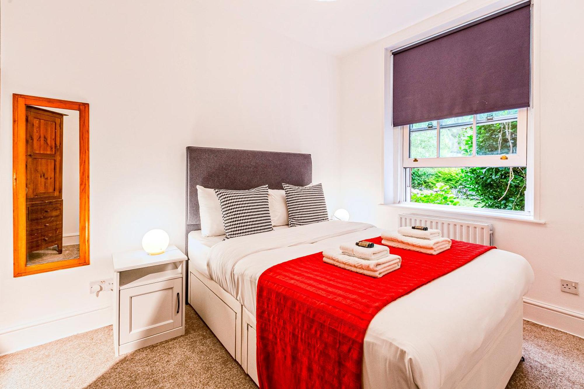 Apartment Secluded Oasis 1br Flat, Bethnal Green, 2min Tube